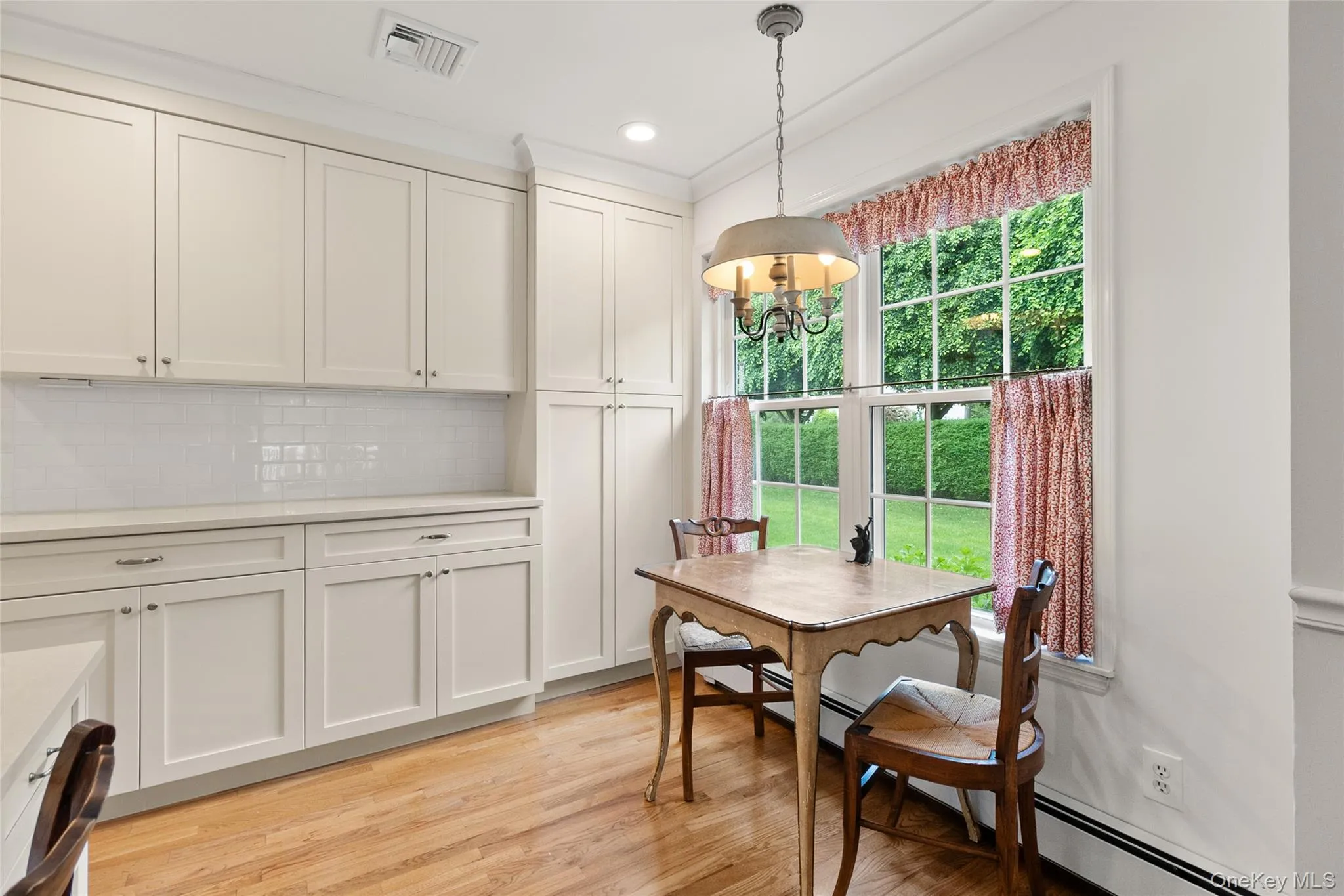 31 Joyces Way, Islip, NY, 2 Bedrooms Bedrooms, 7 Rooms Rooms,2 BathroomsBathrooms,Residential,For Rent,Joyces,0,1024170 31 Joyces Way, Islip, NY, 2 Bedrooms Bedrooms, 7 Rooms Rooms,2 BathroomsBathrooms,Residential,For Rent,Joyces,0,1024170