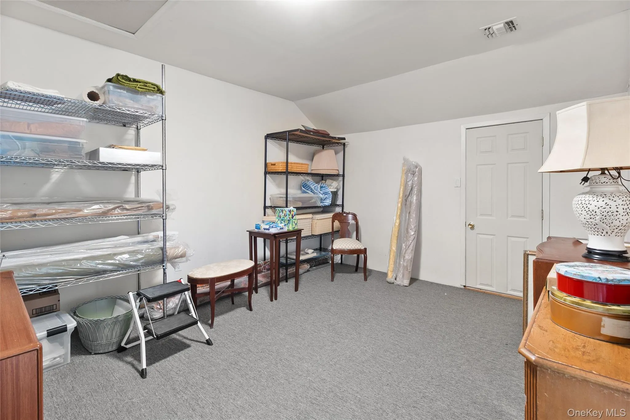 31 Joyces Way, Islip, NY, 2 Bedrooms Bedrooms, 7 Rooms Rooms,2 BathroomsBathrooms,Residential,For Rent,Joyces,0,1024170 31 Joyces Way, Islip, NY, 2 Bedrooms Bedrooms, 7 Rooms Rooms,2 BathroomsBathrooms,Residential,For Rent,Joyces,0,1024170