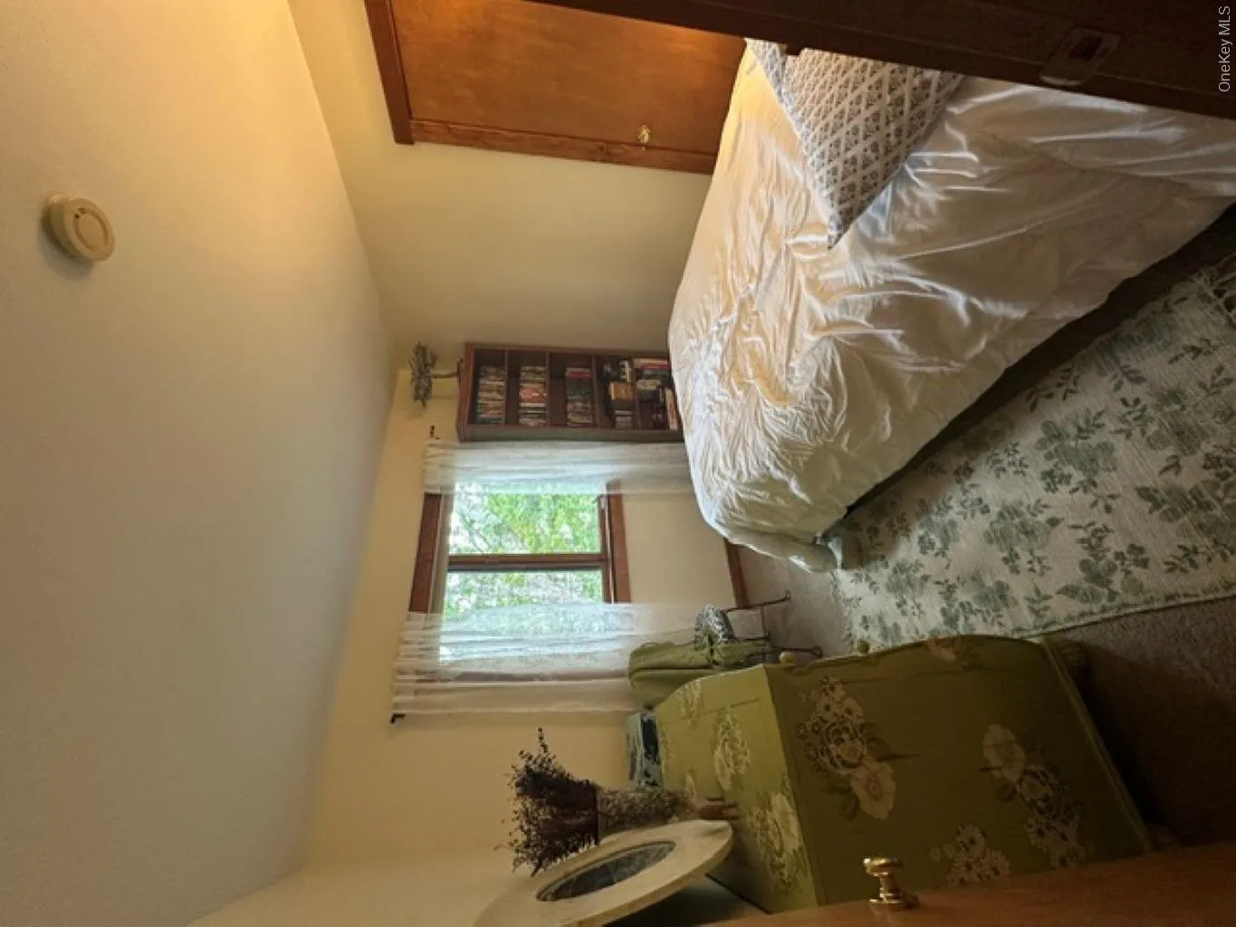 44 Lynn Avenue, Southampton, NY, 3 Bedrooms Bedrooms, 6 Rooms Rooms,2 BathroomsBathrooms,Residential Lease,For Rent,Lynn,0,1024177 44 Lynn Avenue, Southampton, NY, 3 Bedrooms Bedrooms, 6 Rooms Rooms,2 BathroomsBathrooms,Residential Lease,For Rent,Lynn,0,1024177