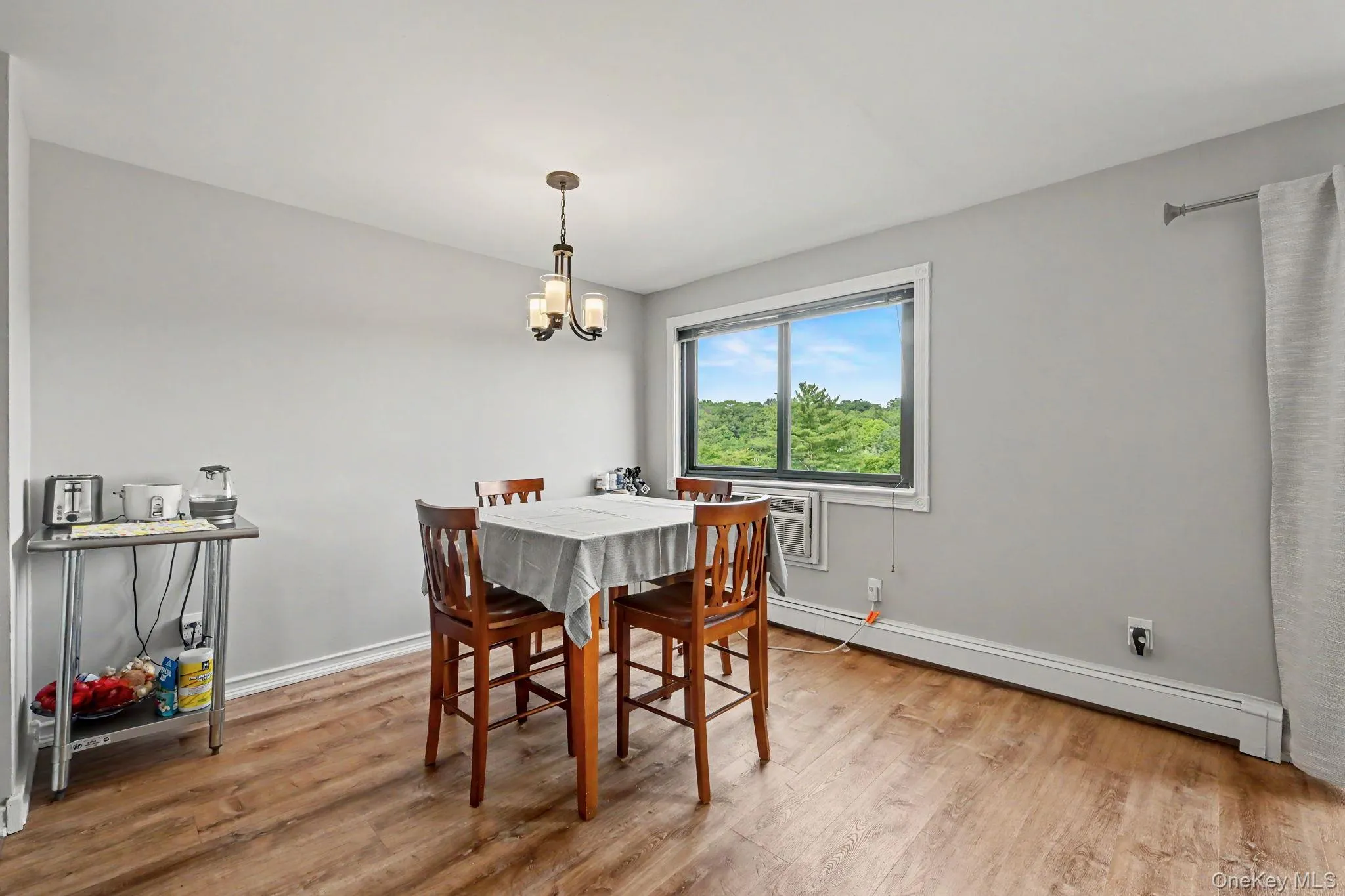 352 Central Park Avenue, Greenburgh, NY, 2 Bedrooms Bedrooms, 4 Rooms Rooms,2 BathroomsBathrooms,Residential,For Rent,Central Park,0,1024179 352 Central Park Avenue, Greenburgh, NY, 2 Bedrooms Bedrooms, 4 Rooms Rooms,2 BathroomsBathrooms,Residential,For Rent,Central Park,0,1024179