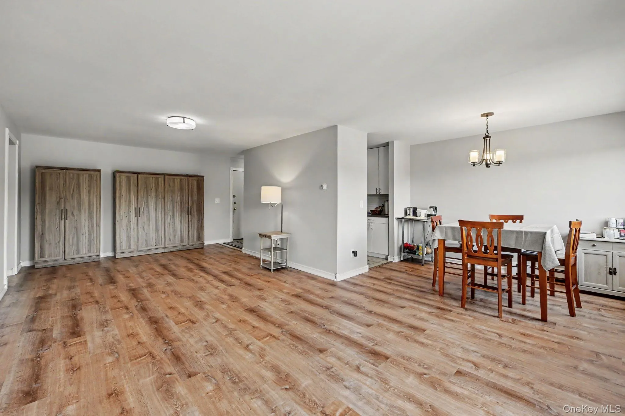 352 Central Park Avenue, Greenburgh, NY, 2 Bedrooms Bedrooms, 4 Rooms Rooms,2 BathroomsBathrooms,Residential,For Rent,Central Park,0,1024179 352 Central Park Avenue, Greenburgh, NY, 2 Bedrooms Bedrooms, 4 Rooms Rooms,2 BathroomsBathrooms,Residential,For Rent,Central Park,0,1024179