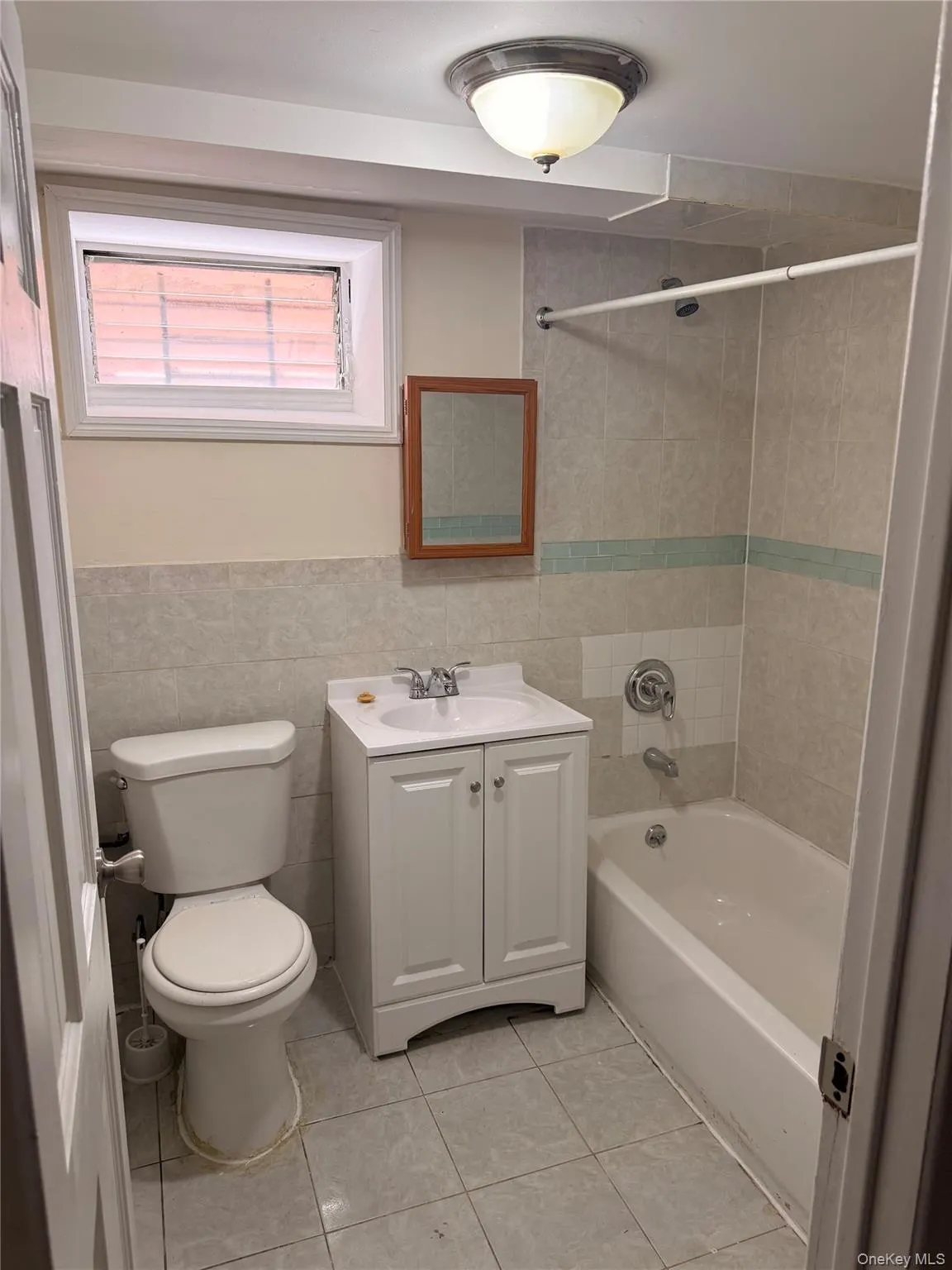 858 222nd Street, New York, NY, 1 Bedroom Bedrooms, 4 Rooms Rooms,1 BathroomBathrooms,Residential Lease,For Rent,222nd,0,1024183 858 222nd Street, New York, NY, 1 Bedroom Bedrooms, 4 Rooms Rooms,1 BathroomBathrooms,Residential Lease,For Rent,222nd,0,1024183