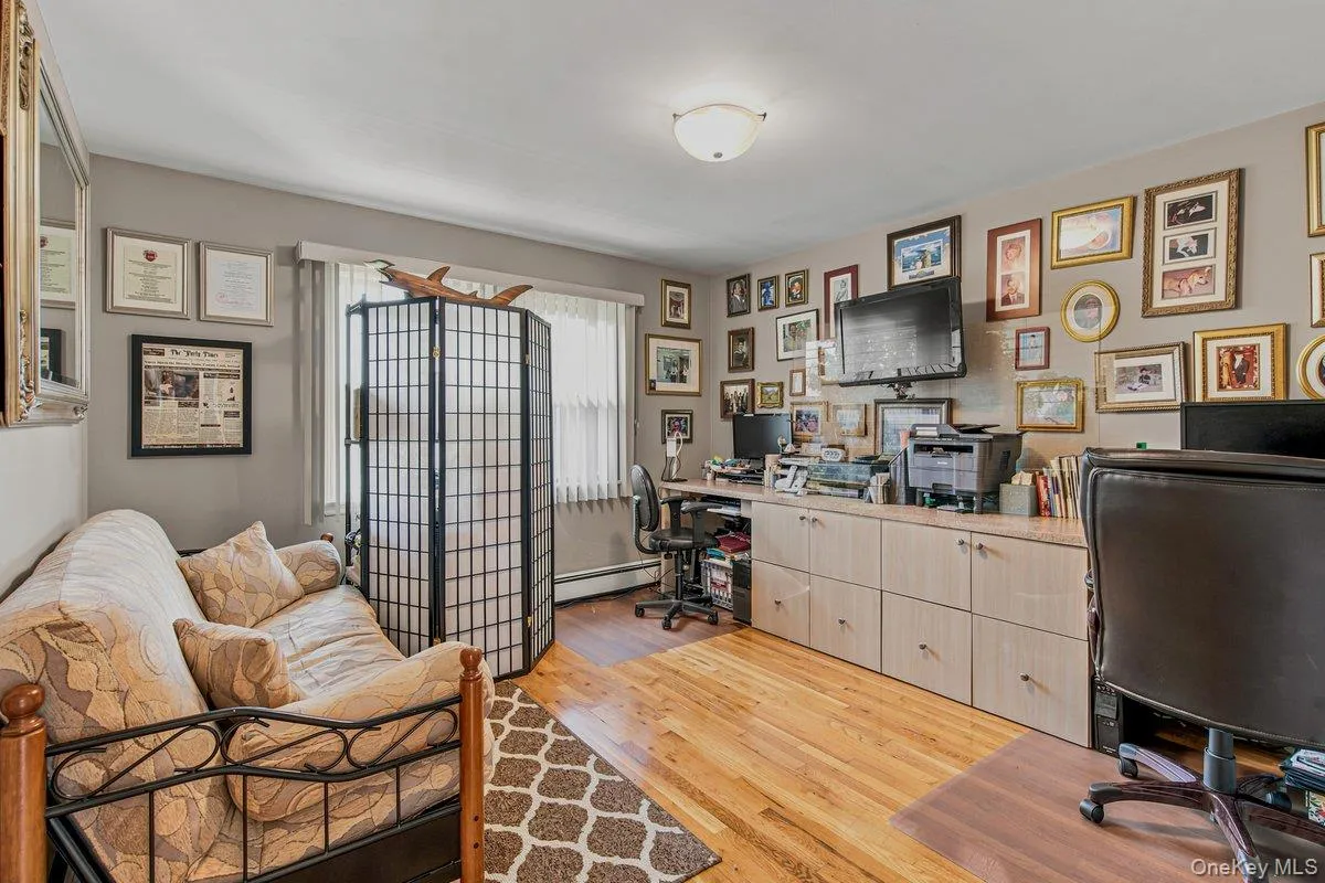 91 Macgregor Avenue, North Hempstead, NY, 4 Bedrooms Bedrooms, 9 Rooms Rooms,2 BathroomsBathrooms,Residential,For Rent,Macgregor,0,1024186 91 Macgregor Avenue, North Hempstead, NY, 4 Bedrooms Bedrooms, 9 Rooms Rooms,2 BathroomsBathrooms,Residential,For Rent,Macgregor,0,1024186