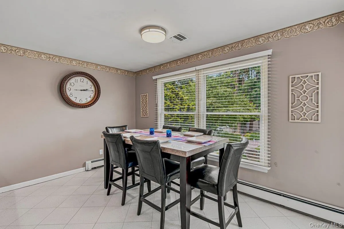 91 Macgregor Avenue, North Hempstead, NY, 4 Bedrooms Bedrooms, 9 Rooms Rooms,2 BathroomsBathrooms,Residential,For Rent,Macgregor,0,1024186 91 Macgregor Avenue, North Hempstead, NY, 4 Bedrooms Bedrooms, 9 Rooms Rooms,2 BathroomsBathrooms,Residential,For Rent,Macgregor,0,1024186