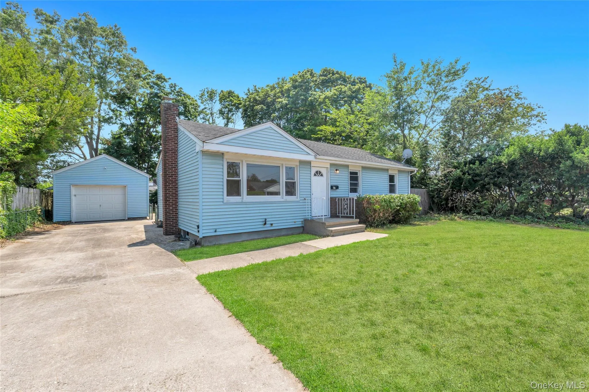 61 Herbert Circle, Brookhaven, NY, 3 Bedrooms Bedrooms, 7 Rooms Rooms,2 BathroomsBathrooms,Residential,For Rent,Herbert,0,1024187 61 Herbert Circle, Brookhaven, NY, 3 Bedrooms Bedrooms, 7 Rooms Rooms,2 BathroomsBathrooms,Residential,For Rent,Herbert,0,1024187