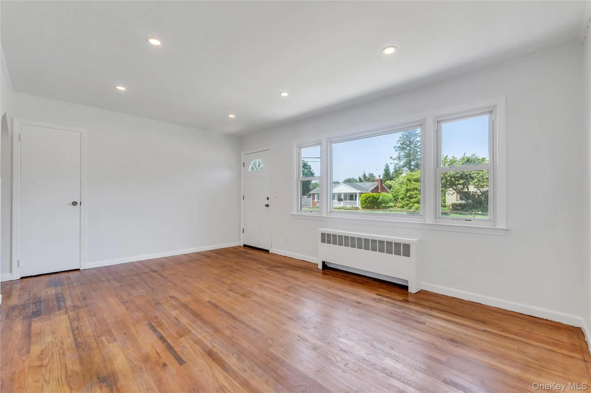 61 Herbert Circle, Brookhaven, NY, 3 Bedrooms Bedrooms, 7 Rooms Rooms,2 BathroomsBathrooms,Residential,For Rent,Herbert,0,1024187 61 Herbert Circle, Brookhaven, NY, 3 Bedrooms Bedrooms, 7 Rooms Rooms,2 BathroomsBathrooms,Residential,For Rent,Herbert,0,1024187