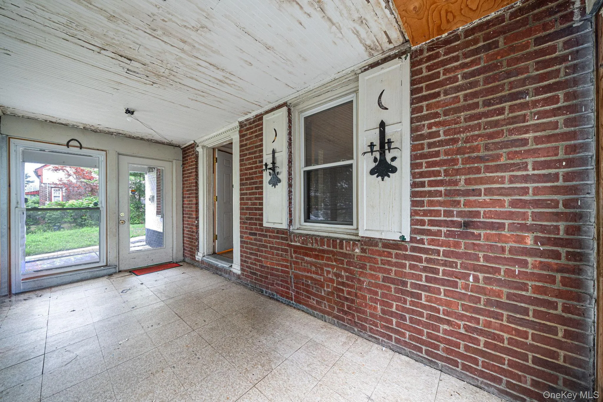 91 Milton Street, Hempstead, NY, 3 Bedrooms Bedrooms, 6 Rooms Rooms,1 BathroomBathrooms,Residential,For Rent,Milton,0,1024189 91 Milton Street, Hempstead, NY, 3 Bedrooms Bedrooms, 6 Rooms Rooms,1 BathroomBathrooms,Residential,For Rent,Milton,0,1024189