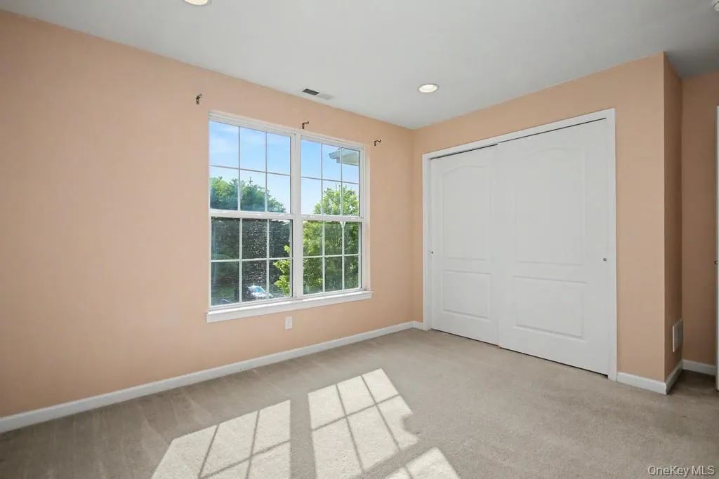 427 Vassar Place, Fishkill, NY, 3 Bedrooms Bedrooms, 9 Rooms Rooms,2 BathroomsBathrooms,Residential,For Rent,Vassar,0,1024194 427 Vassar Place, Fishkill, NY, 3 Bedrooms Bedrooms, 9 Rooms Rooms,2 BathroomsBathrooms,Residential,For Rent,Vassar,0,1024194