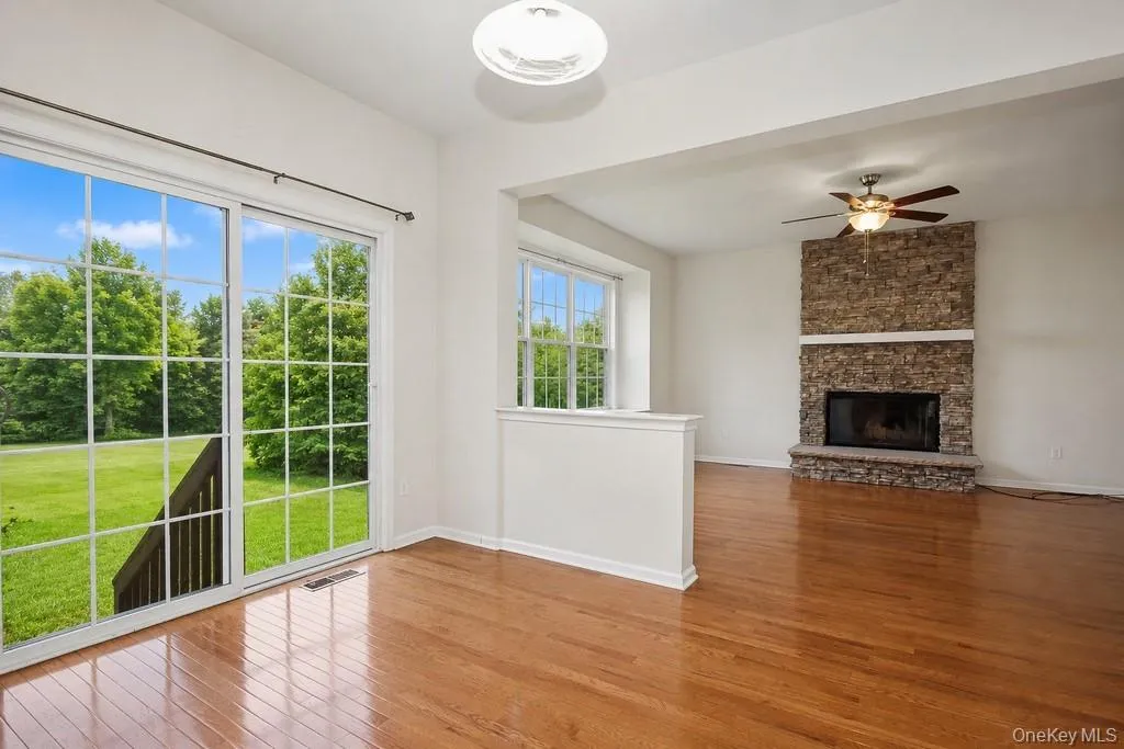 427 Vassar Place, Fishkill, NY, 3 Bedrooms Bedrooms, 9 Rooms Rooms,2 BathroomsBathrooms,Residential,For Rent,Vassar,0,1024194 427 Vassar Place, Fishkill, NY, 3 Bedrooms Bedrooms, 9 Rooms Rooms,2 BathroomsBathrooms,Residential,For Rent,Vassar,0,1024194