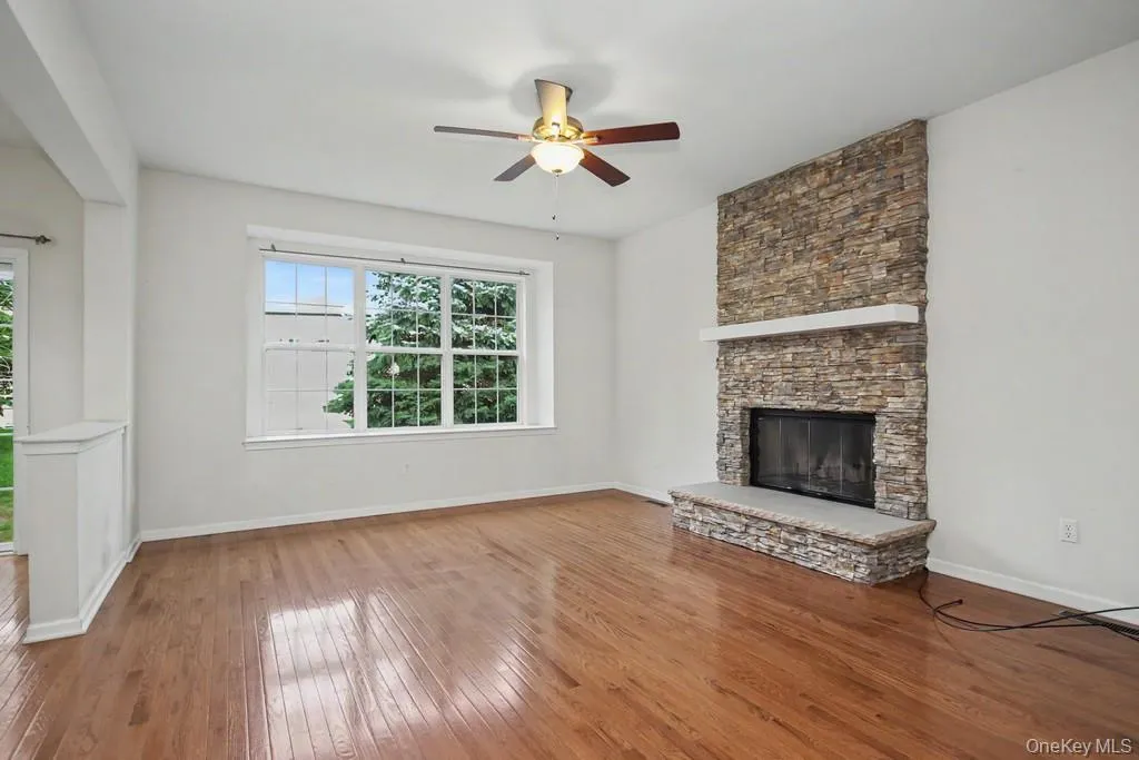427 Vassar Place, Fishkill, NY, 3 Bedrooms Bedrooms, 9 Rooms Rooms,2 BathroomsBathrooms,Residential,For Rent,Vassar,0,1024194 427 Vassar Place, Fishkill, NY, 3 Bedrooms Bedrooms, 9 Rooms Rooms,2 BathroomsBathrooms,Residential,For Rent,Vassar,0,1024194