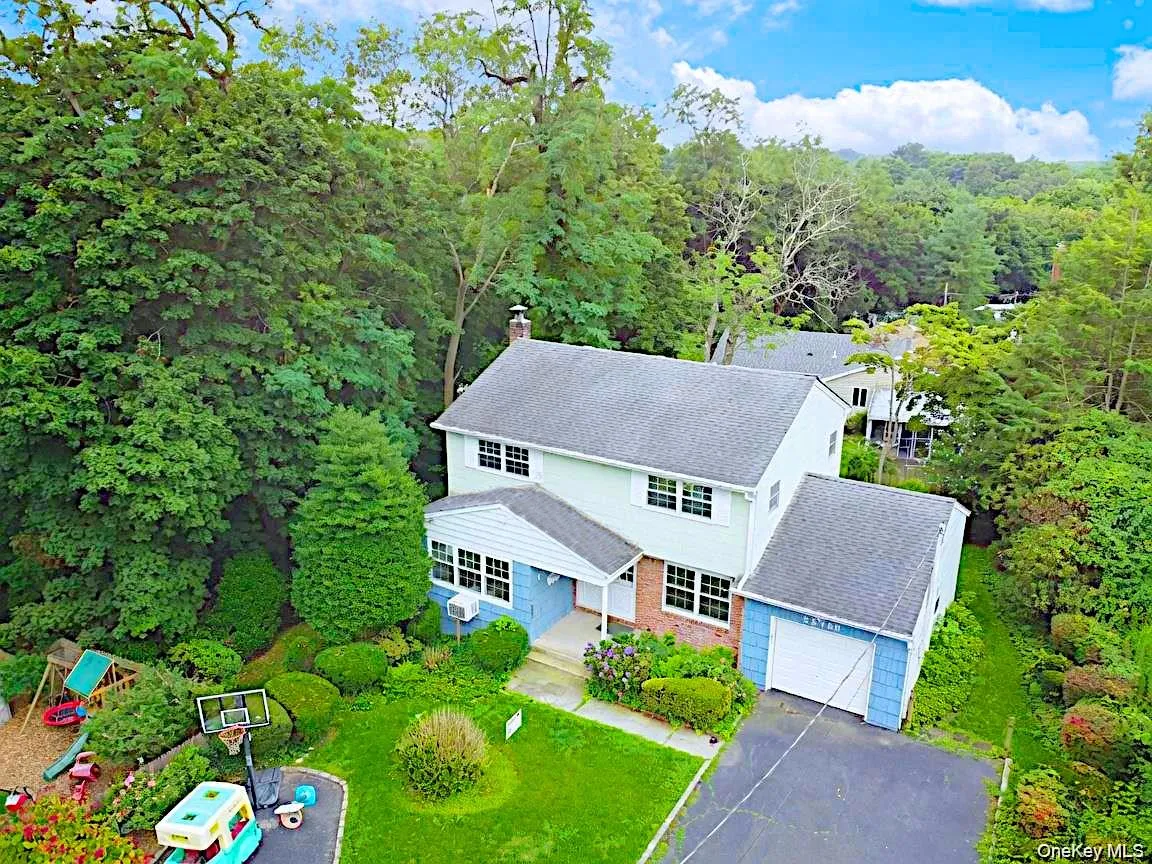 7 Locust Street, Oyster Bay, NY, 4 Bedrooms Bedrooms, 8 Rooms Rooms,2 BathroomsBathrooms,Residential,For Rent,Locust,0,1024196 7 Locust Street, Oyster Bay, NY, 4 Bedrooms Bedrooms, 8 Rooms Rooms,2 BathroomsBathrooms,Residential,For Rent,Locust,0,1024196