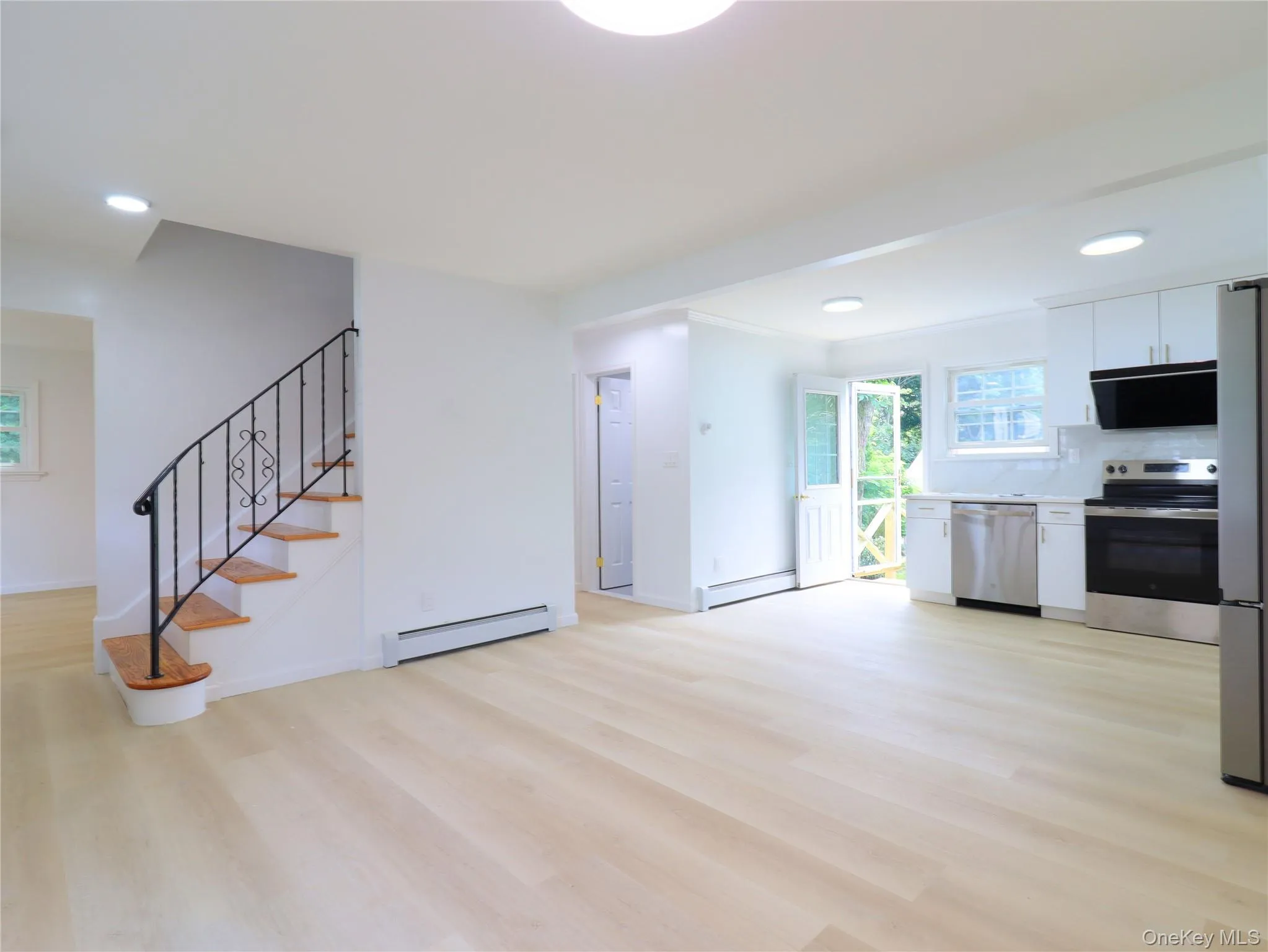 7 Locust Street, Oyster Bay, NY, 4 Bedrooms Bedrooms, 8 Rooms Rooms,2 BathroomsBathrooms,Residential,For Rent,Locust,0,1024196 7 Locust Street, Oyster Bay, NY, 4 Bedrooms Bedrooms, 8 Rooms Rooms,2 BathroomsBathrooms,Residential,For Rent,Locust,0,1024196