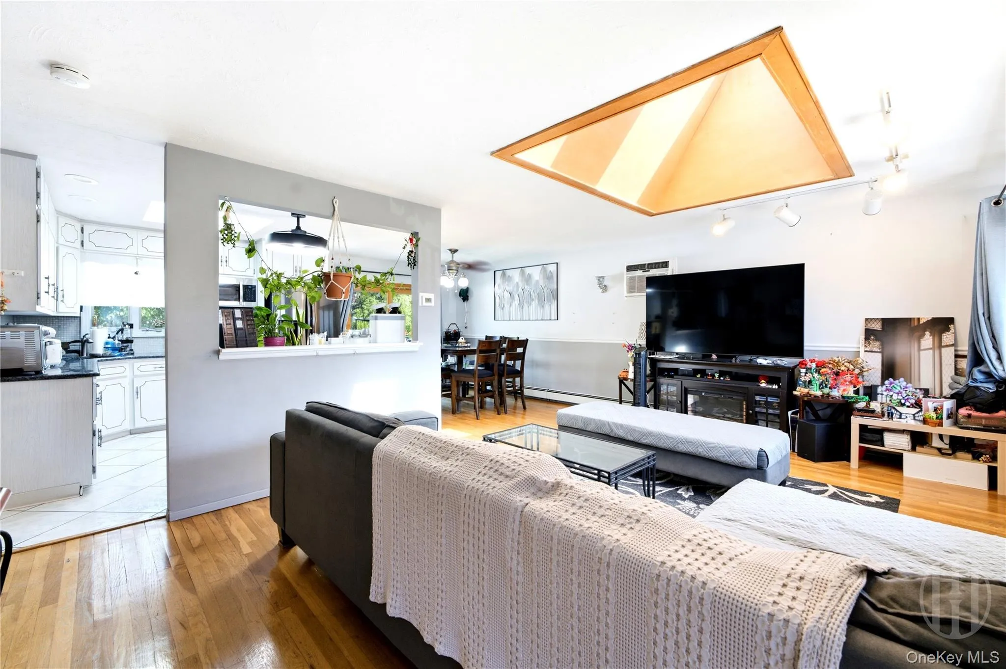 140 Intervale Avenue, Oyster Bay, NY, 4 Bedrooms Bedrooms, 7 Rooms Rooms,2 BathroomsBathrooms,Residential,For Rent,Intervale,0,1024203 140 Intervale Avenue, Oyster Bay, NY, 4 Bedrooms Bedrooms, 7 Rooms Rooms,2 BathroomsBathrooms,Residential,For Rent,Intervale,0,1024203
