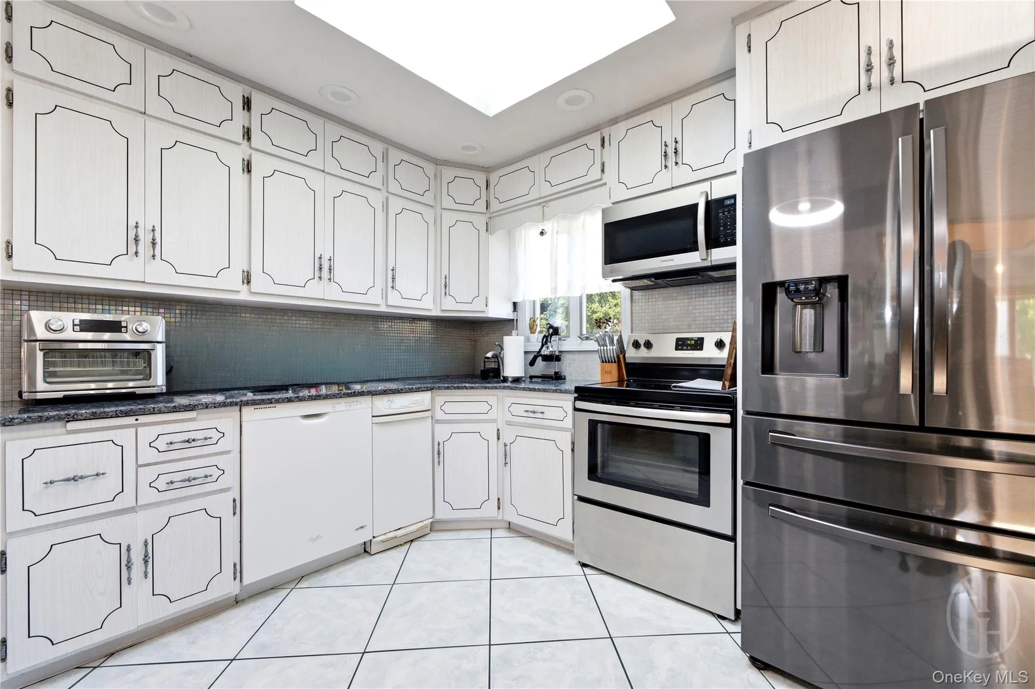 140 Intervale Avenue, Oyster Bay, NY, 4 Bedrooms Bedrooms, 7 Rooms Rooms,2 BathroomsBathrooms,Residential,For Rent,Intervale,0,1024203 140 Intervale Avenue, Oyster Bay, NY, 4 Bedrooms Bedrooms, 7 Rooms Rooms,2 BathroomsBathrooms,Residential,For Rent,Intervale,0,1024203