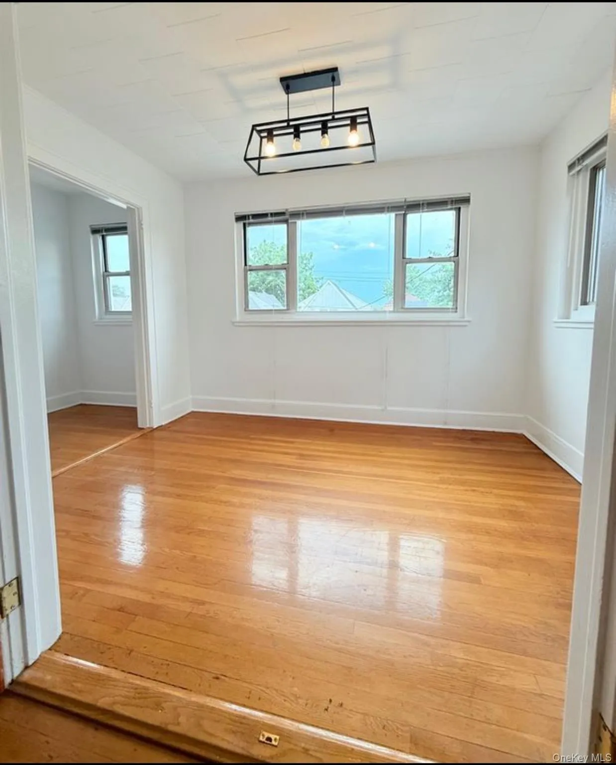 2937 213th Street, New York, NY, 4 Bedrooms Bedrooms, 7 Rooms Rooms,1 BathroomBathrooms,Residential Lease,For Rent,213th,0,1024206 2937 213th Street, New York, NY, 4 Bedrooms Bedrooms, 7 Rooms Rooms,1 BathroomBathrooms,Residential Lease,For Rent,213th,0,1024206