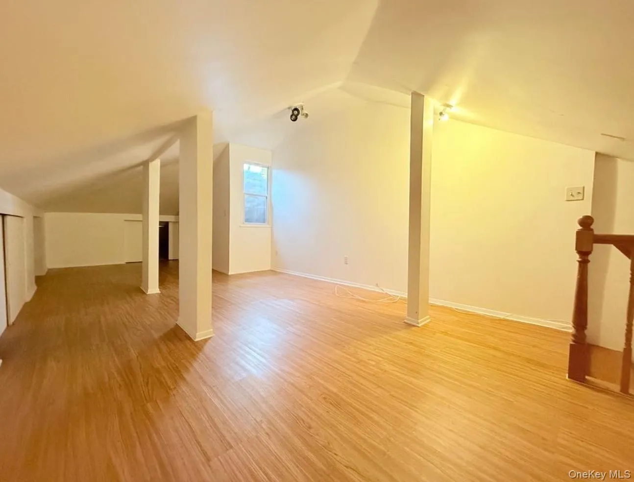 2937 213th Street, New York, NY, 4 Bedrooms Bedrooms, 7 Rooms Rooms,1 BathroomBathrooms,Residential Lease,For Rent,213th,0,1024206 2937 213th Street, New York, NY, 4 Bedrooms Bedrooms, 7 Rooms Rooms,1 BathroomBathrooms,Residential Lease,For Rent,213th,0,1024206