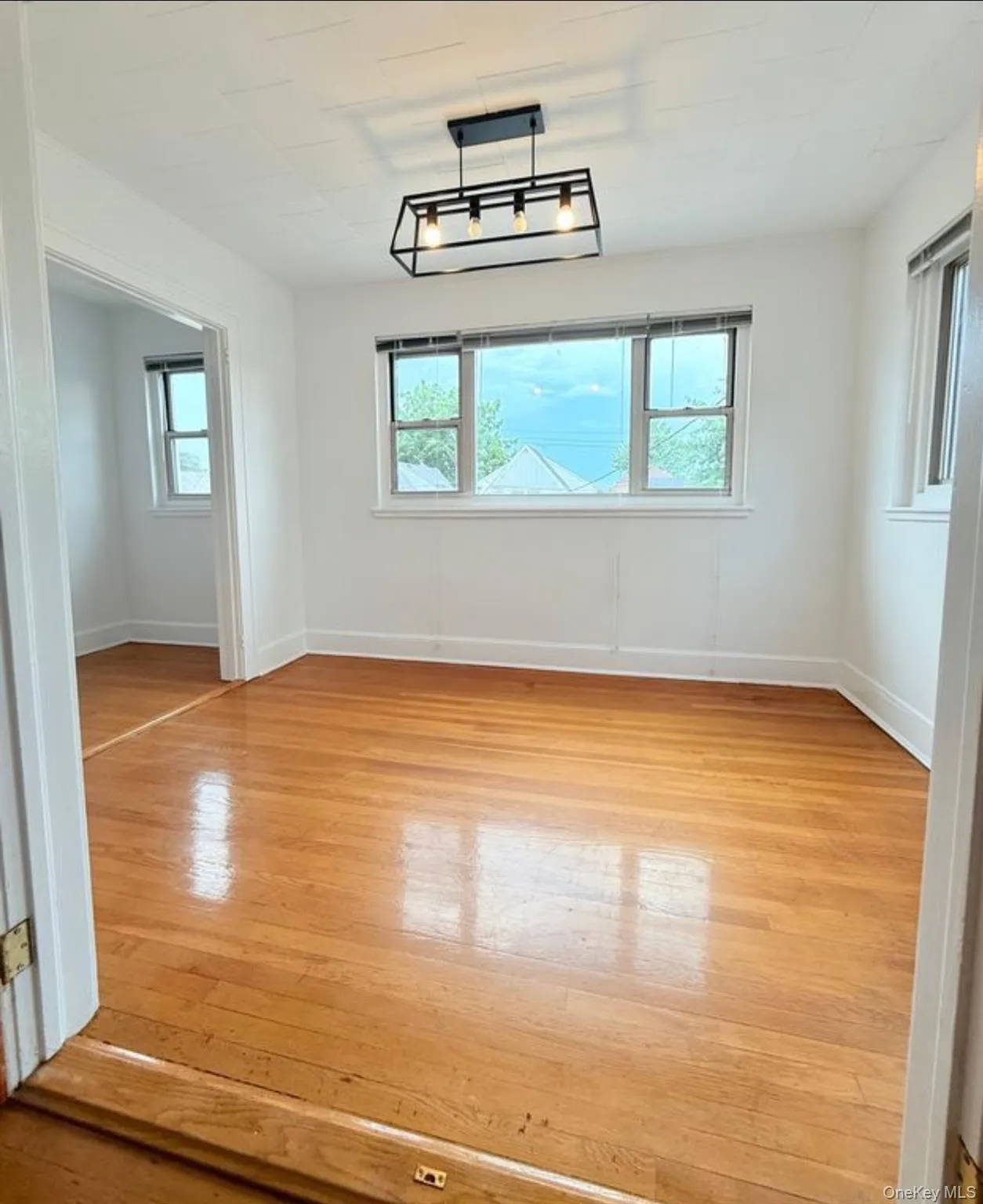 2937 213th Street, New York, NY, 4 Bedrooms Bedrooms, 7 Rooms Rooms,1 BathroomBathrooms,Residential Lease,For Rent,213th,0,1024206 2937 213th Street, New York, NY, 4 Bedrooms Bedrooms, 7 Rooms Rooms,1 BathroomBathrooms,Residential Lease,For Rent,213th,0,1024206