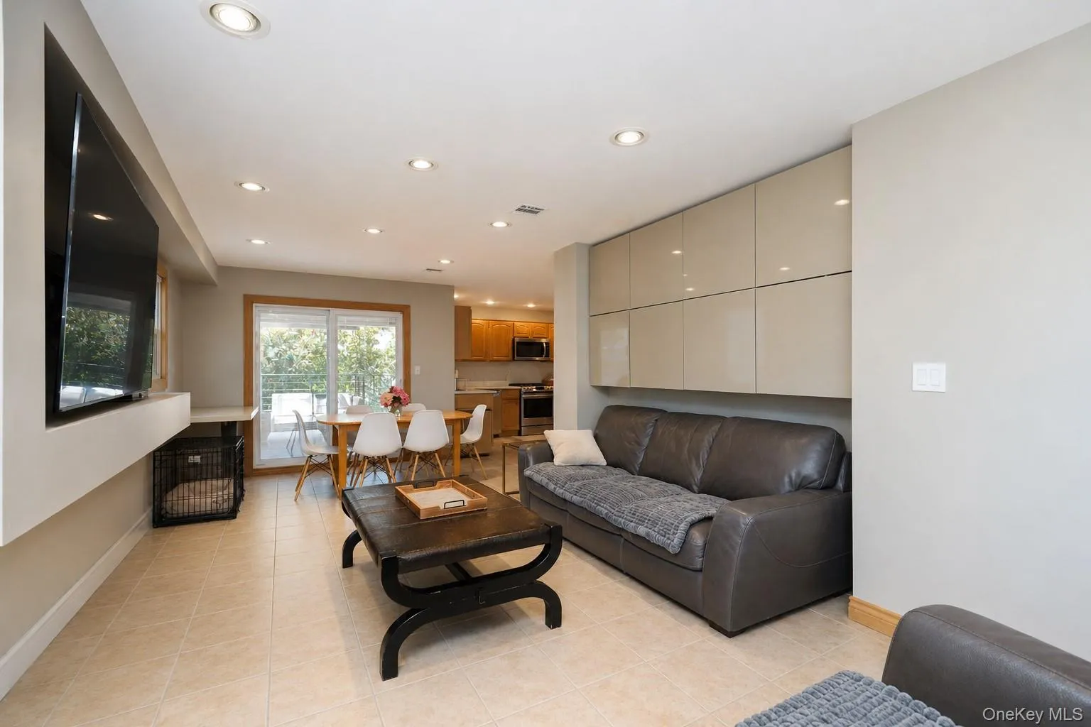 124 Reid Ave, New York, NY, 3 Bedrooms Bedrooms, 6 Rooms Rooms,3 BathroomsBathrooms,Residential,For Rent,Reid Ave,0,1024207 124 Reid Ave, New York, NY, 3 Bedrooms Bedrooms, 6 Rooms Rooms,3 BathroomsBathrooms,Residential,For Rent,Reid Ave,0,1024207