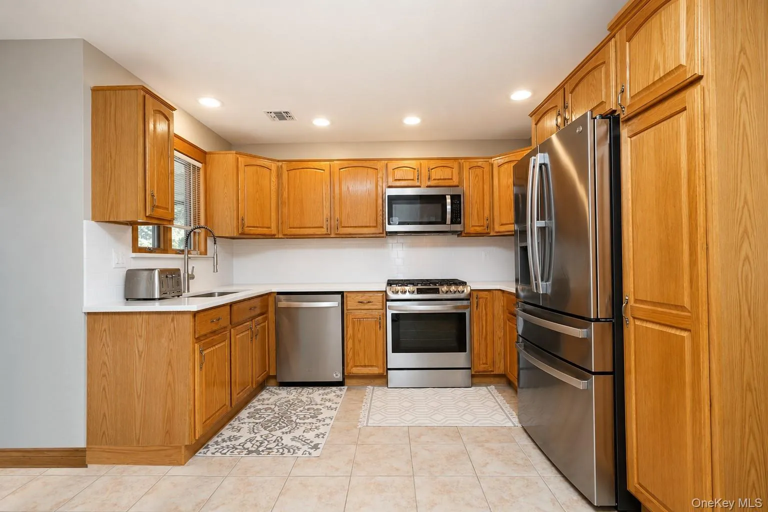 124 Reid Ave, New York, NY, 3 Bedrooms Bedrooms, 6 Rooms Rooms,3 BathroomsBathrooms,Residential,For Rent,Reid Ave,0,1024207 124 Reid Ave, New York, NY, 3 Bedrooms Bedrooms, 6 Rooms Rooms,3 BathroomsBathrooms,Residential,For Rent,Reid Ave,0,1024207