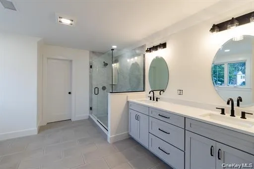 Model images for illustrative purposes and may show optional upgrades, Home features, finishes, colors, materials and specifications may vary. Model images for illustrative purposes and may show optional upgrades, Home features, finishes, colors, materials and specifications may vary.