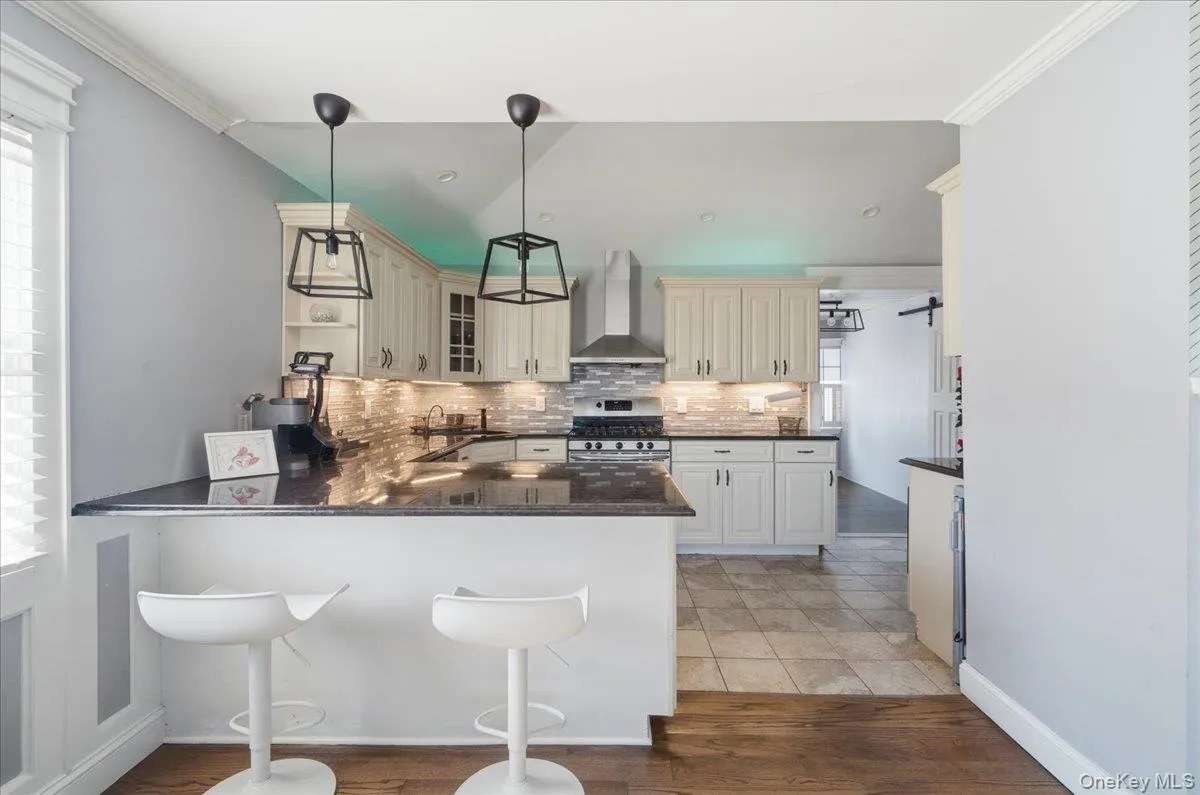 34 Polk Street, Hempstead, NY, 3 Bedrooms Bedrooms, 5 Rooms Rooms,1 BathroomBathrooms,Residential,For Rent,Polk,0,1024210 34 Polk Street, Hempstead, NY, 3 Bedrooms Bedrooms, 5 Rooms Rooms,1 BathroomBathrooms,Residential,For Rent,Polk,0,1024210
