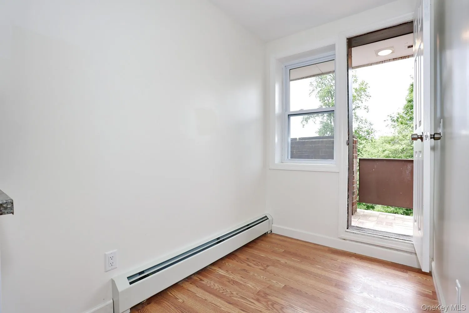 242 Kearsing Parkway, Ramapo, NY, 1 Bedroom Bedrooms, 3 Rooms Rooms,1 BathroomBathrooms,Residential Lease,For Rent,Kearsing,0,1024218 242 Kearsing Parkway, Ramapo, NY, 1 Bedroom Bedrooms, 3 Rooms Rooms,1 BathroomBathrooms,Residential Lease,For Rent,Kearsing,0,1024218