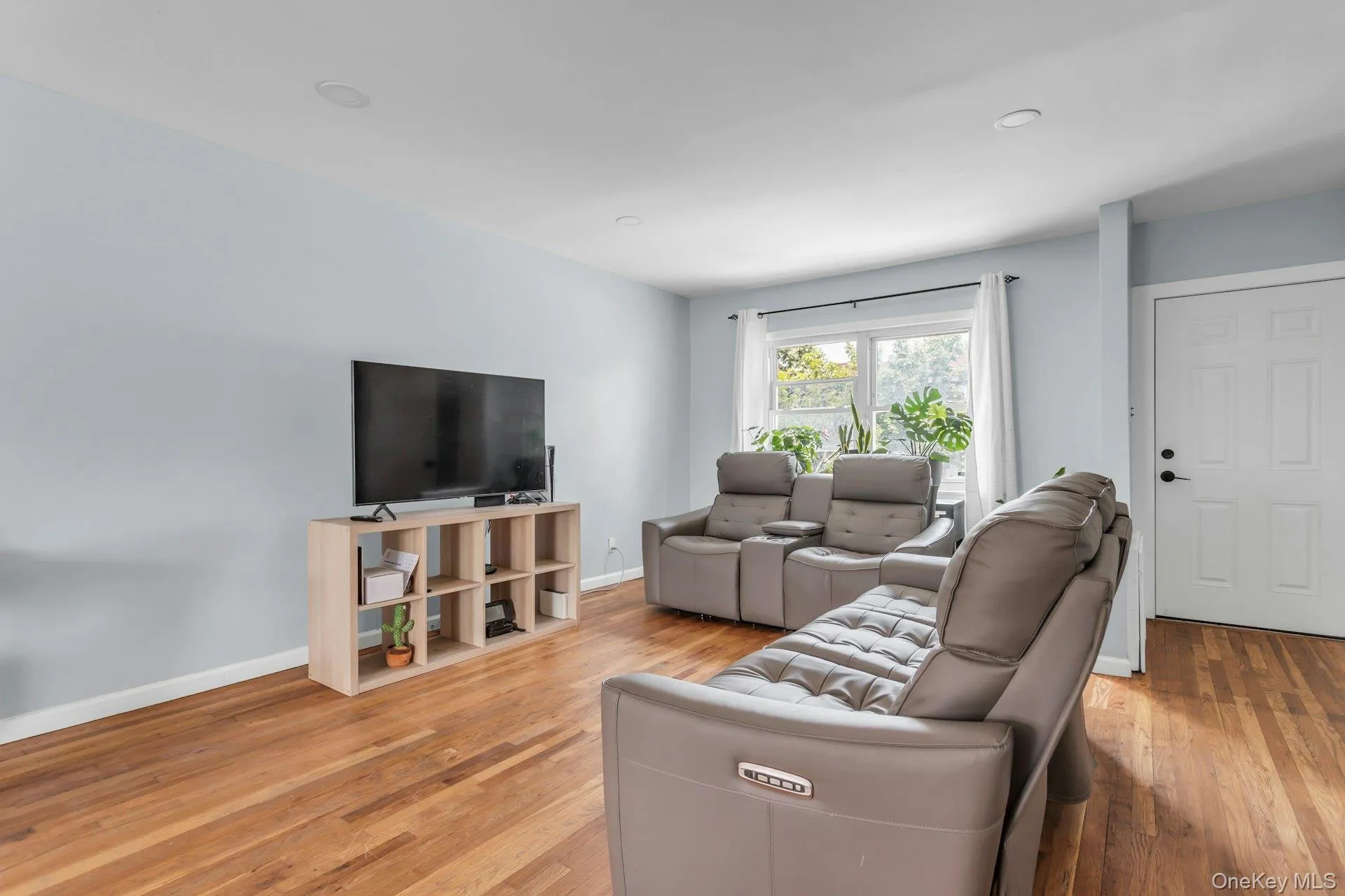 2432 87th Street, New York, NY, 3 Bedrooms Bedrooms, 7 Rooms Rooms,2 BathroomsBathrooms,Residential,For Rent,87th,0,1024220 2432 87th Street, New York, NY, 3 Bedrooms Bedrooms, 7 Rooms Rooms,2 BathroomsBathrooms,Residential,For Rent,87th,0,1024220