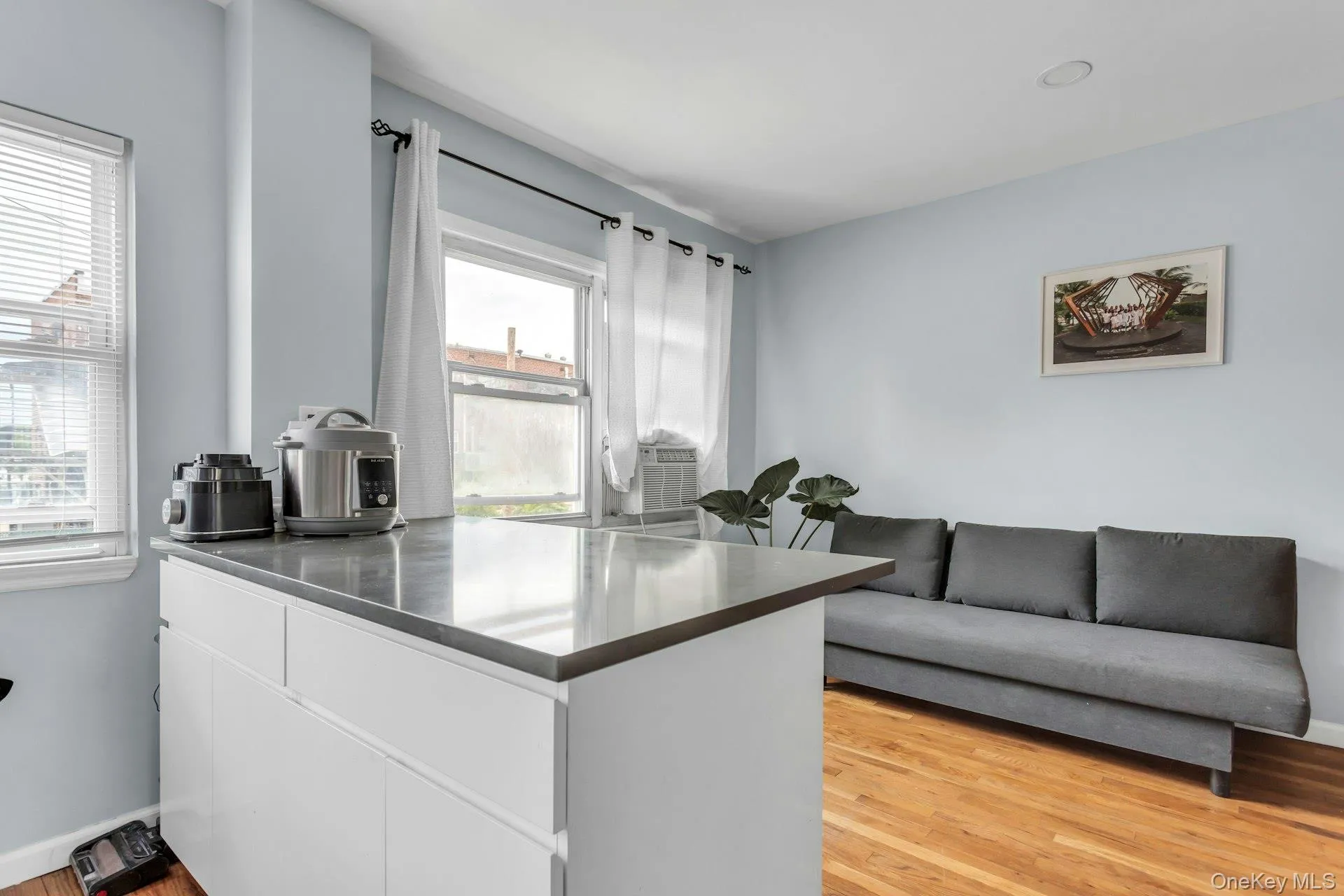 2432 87th Street, New York, NY, 3 Bedrooms Bedrooms, 7 Rooms Rooms,2 BathroomsBathrooms,Residential,For Rent,87th,0,1024220 2432 87th Street, New York, NY, 3 Bedrooms Bedrooms, 7 Rooms Rooms,2 BathroomsBathrooms,Residential,For Rent,87th,0,1024220