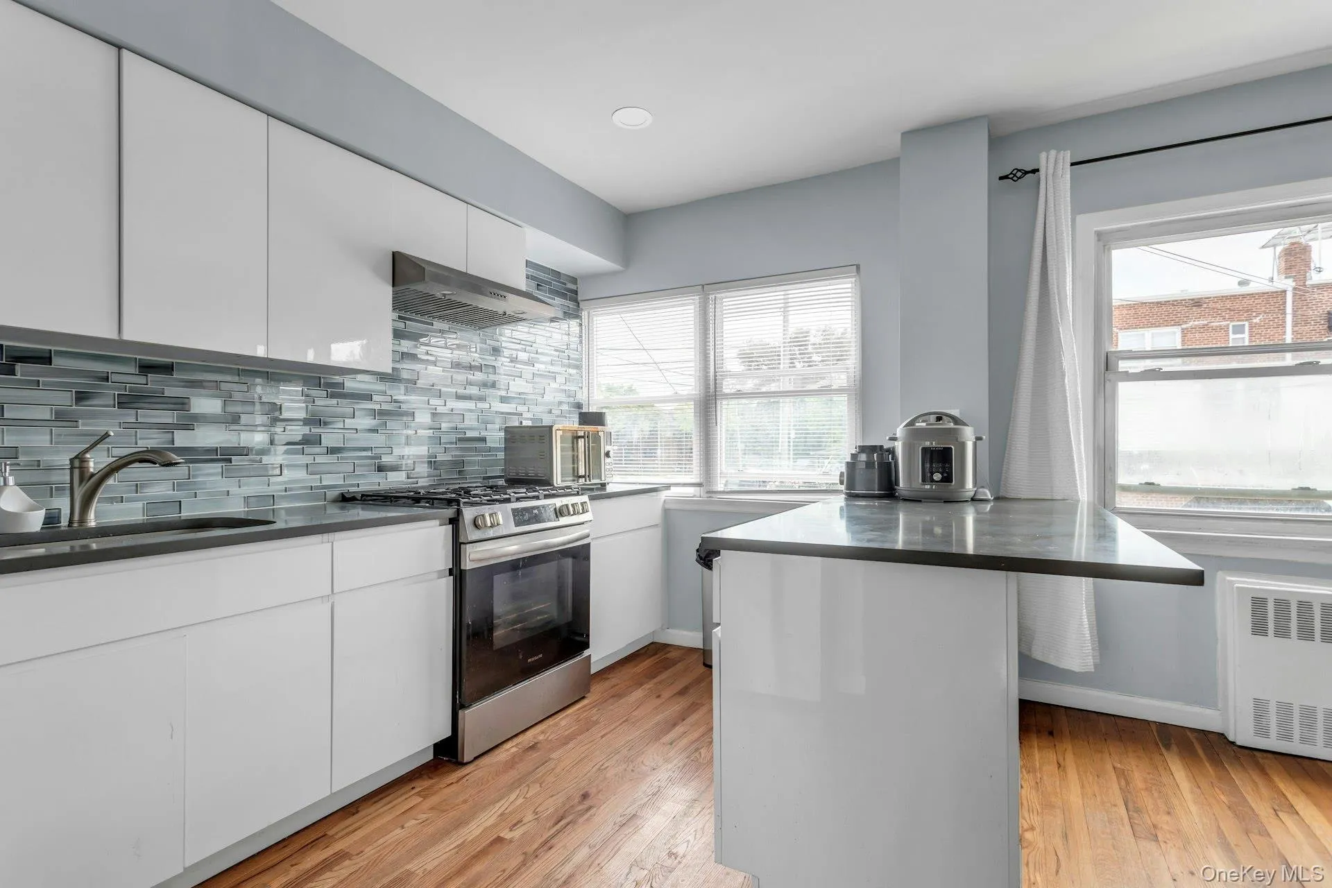 2432 87th Street, New York, NY, 3 Bedrooms Bedrooms, 7 Rooms Rooms,2 BathroomsBathrooms,Residential,For Rent,87th,0,1024220 2432 87th Street, New York, NY, 3 Bedrooms Bedrooms, 7 Rooms Rooms,2 BathroomsBathrooms,Residential,For Rent,87th,0,1024220