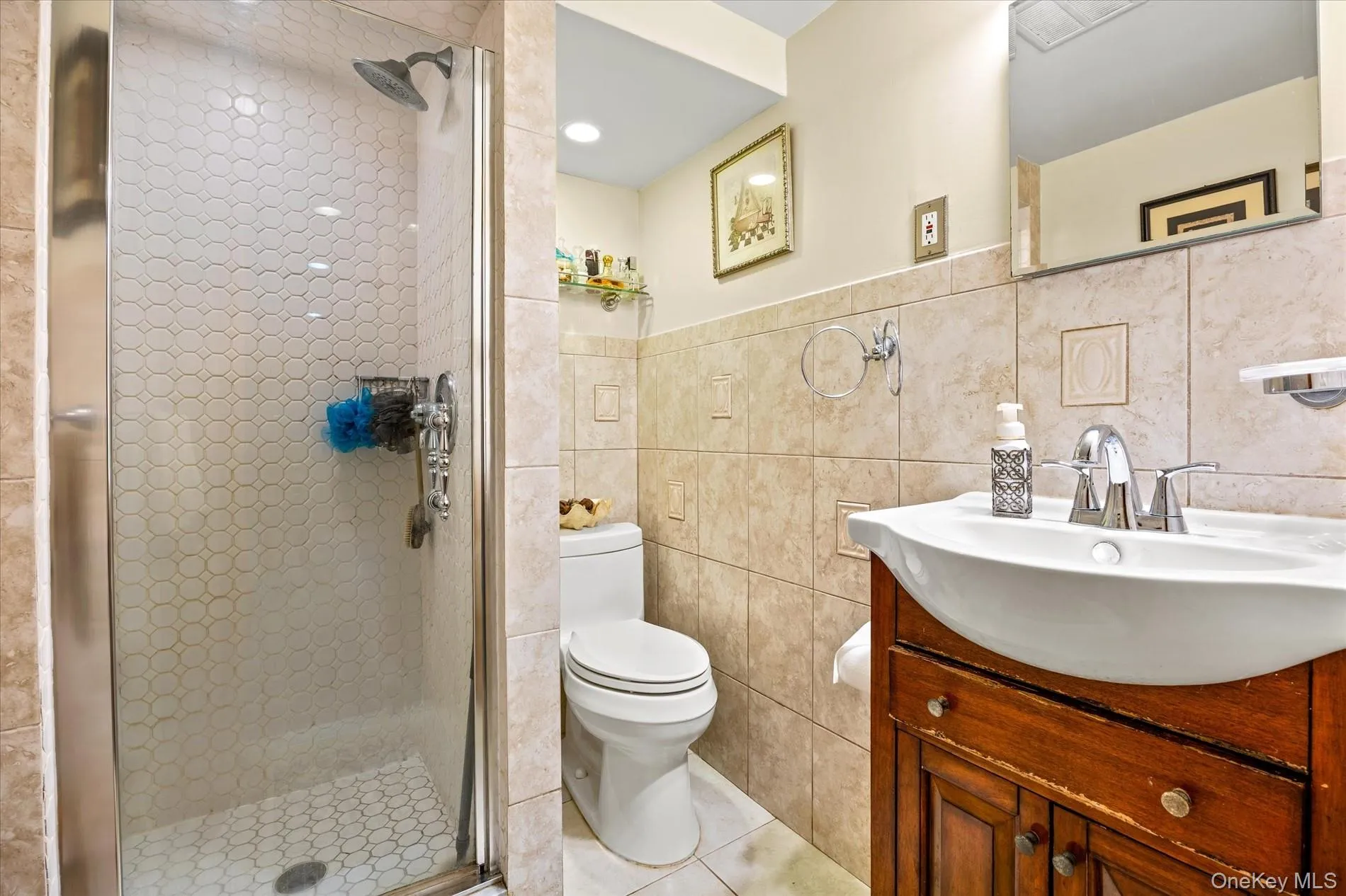 1219 Warwick Street, Hempstead, NY, 3 Bedrooms Bedrooms, 8 Rooms Rooms,2 BathroomsBathrooms,Residential,For Rent,Warwick,0,1024221 1219 Warwick Street, Hempstead, NY, 3 Bedrooms Bedrooms, 8 Rooms Rooms,2 BathroomsBathrooms,Residential,For Rent,Warwick,0,1024221