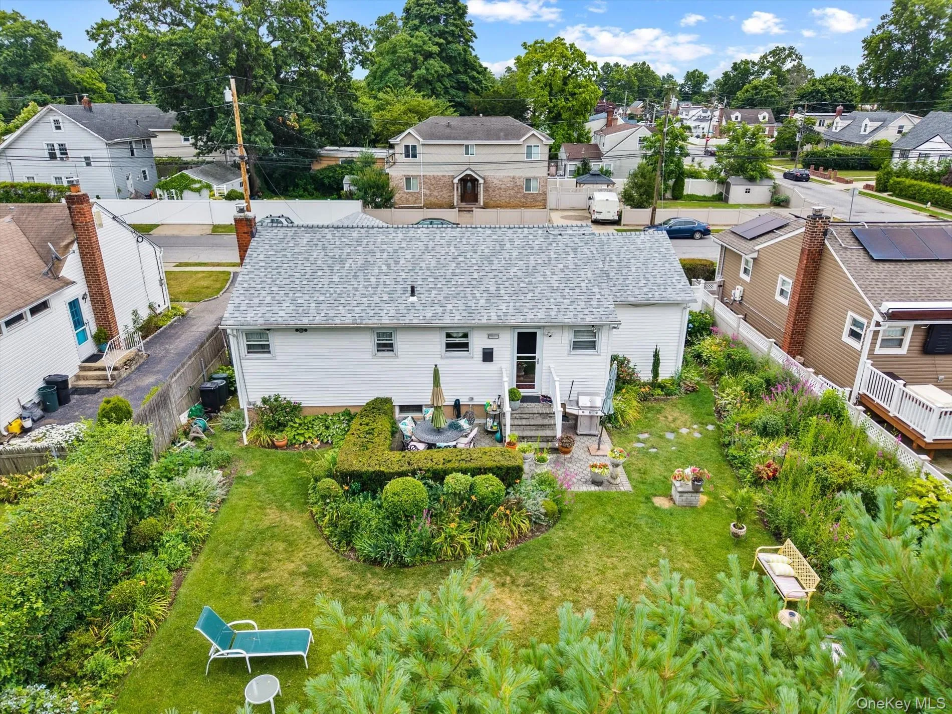1219 Warwick Street, Hempstead, NY, 3 Bedrooms Bedrooms, 8 Rooms Rooms,2 BathroomsBathrooms,Residential,For Rent,Warwick,0,1024221 1219 Warwick Street, Hempstead, NY, 3 Bedrooms Bedrooms, 8 Rooms Rooms,2 BathroomsBathrooms,Residential,For Rent,Warwick,0,1024221