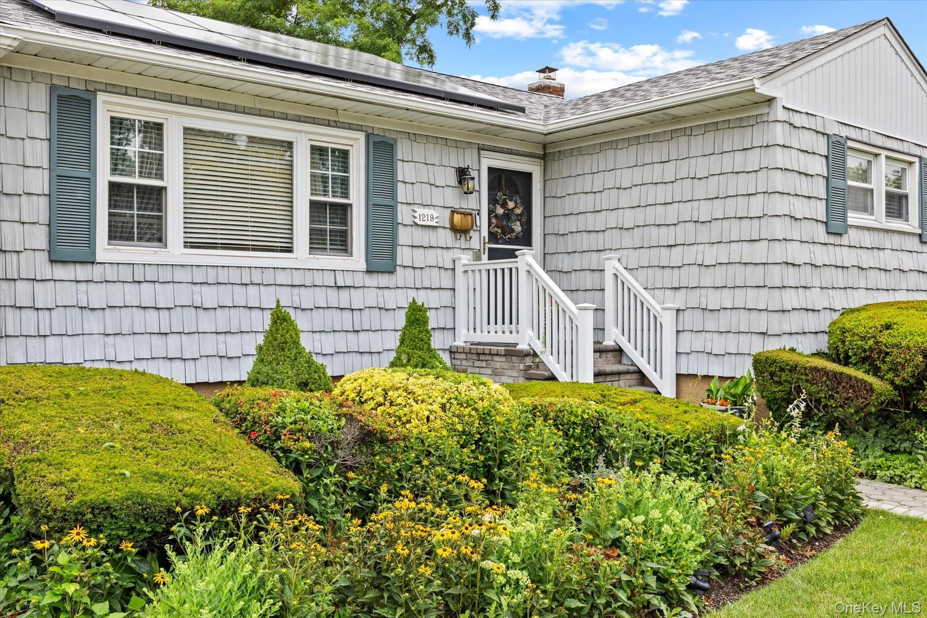 1219 Warwick Street, Hempstead, NY, 3 Bedrooms Bedrooms, 8 Rooms Rooms,2 BathroomsBathrooms,Residential,For Rent,Warwick,0,1024221 1219 Warwick Street, Hempstead, NY, 3 Bedrooms Bedrooms, 8 Rooms Rooms,2 BathroomsBathrooms,Residential,For Rent,Warwick,0,1024221