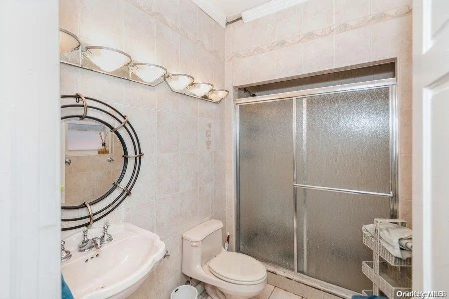 93 Beacon Hill Road, North Hempstead, NY, 4 Bedrooms Bedrooms, 10 Rooms Rooms,3 BathroomsBathrooms,Residential,For Rent,Beacon Hill,0,1024223 93 Beacon Hill Road, North Hempstead, NY, 4 Bedrooms Bedrooms, 10 Rooms Rooms,3 BathroomsBathrooms,Residential,For Rent,Beacon Hill,0,1024223