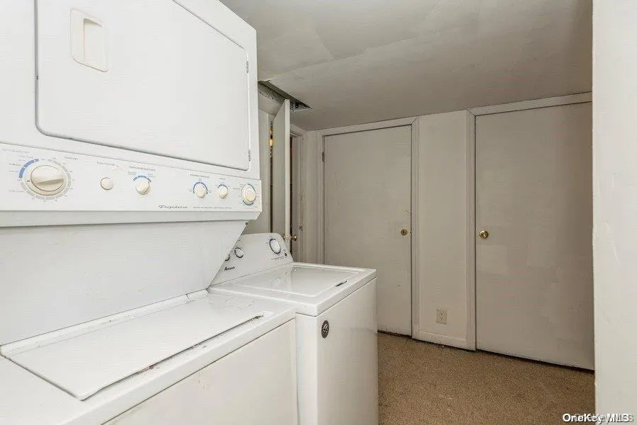 93 Beacon Hill Road, North Hempstead, NY, 4 Bedrooms Bedrooms, 10 Rooms Rooms,3 BathroomsBathrooms,Residential,For Rent,Beacon Hill,0,1024223 93 Beacon Hill Road, North Hempstead, NY, 4 Bedrooms Bedrooms, 10 Rooms Rooms,3 BathroomsBathrooms,Residential,For Rent,Beacon Hill,0,1024223