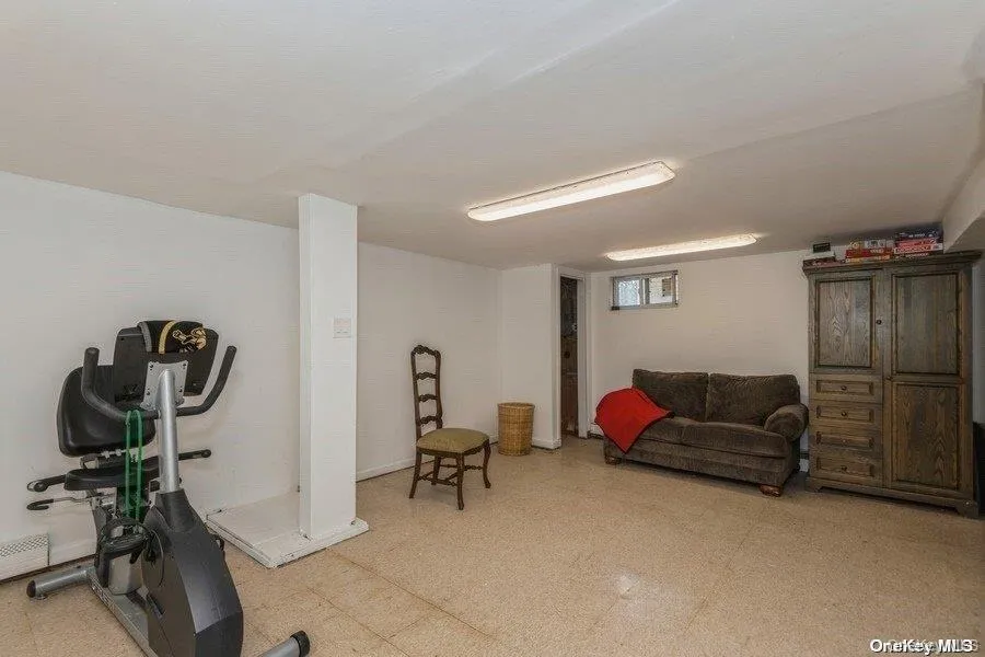 93 Beacon Hill Road, North Hempstead, NY, 4 Bedrooms Bedrooms, 10 Rooms Rooms,3 BathroomsBathrooms,Residential,For Rent,Beacon Hill,0,1024223 93 Beacon Hill Road, North Hempstead, NY, 4 Bedrooms Bedrooms, 10 Rooms Rooms,3 BathroomsBathrooms,Residential,For Rent,Beacon Hill,0,1024223