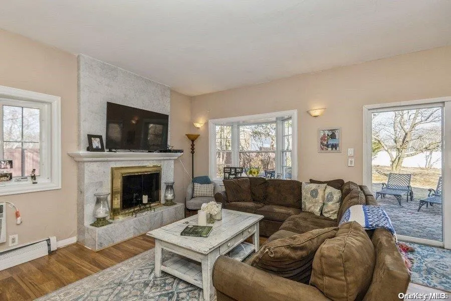93 Beacon Hill Road, North Hempstead, NY, 4 Bedrooms Bedrooms, 10 Rooms Rooms,3 BathroomsBathrooms,Residential,For Rent,Beacon Hill,0,1024223 93 Beacon Hill Road, North Hempstead, NY, 4 Bedrooms Bedrooms, 10 Rooms Rooms,3 BathroomsBathrooms,Residential,For Rent,Beacon Hill,0,1024223