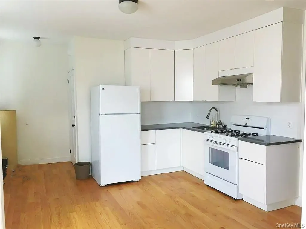 64-09 Woodside Avenue, New York, NY, 5 Bedrooms Bedrooms, 12 Rooms Rooms,4 BathroomsBathrooms,Residential,For Rent,Woodside,0,1024224 64-09 Woodside Avenue, New York, NY, 5 Bedrooms Bedrooms, 12 Rooms Rooms,4 BathroomsBathrooms,Residential,For Rent,Woodside,0,1024224