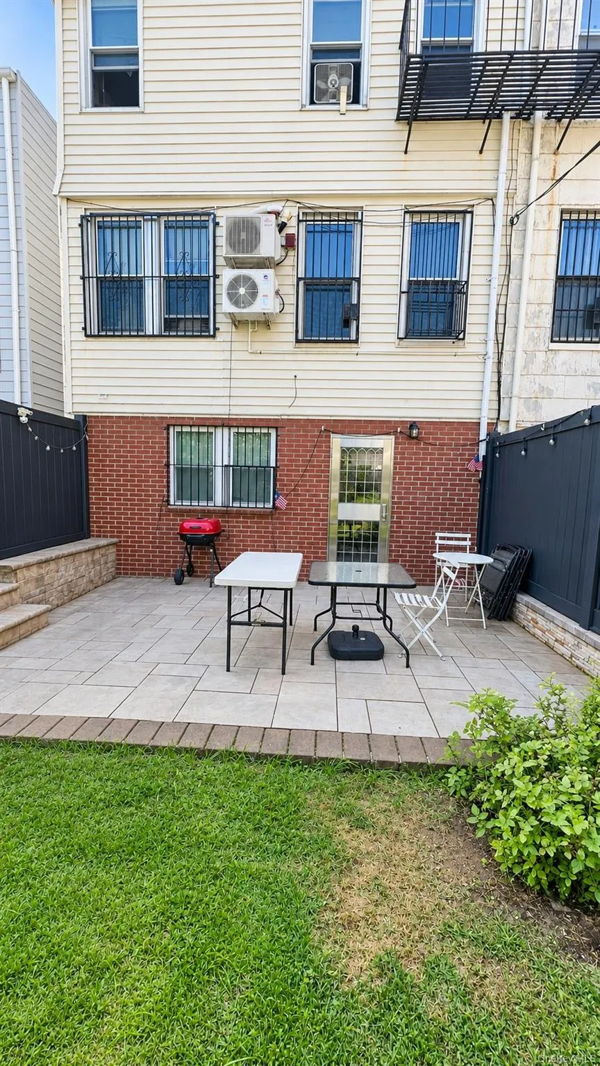 64-09 Woodside Avenue, New York, NY, 5 Bedrooms Bedrooms, 12 Rooms Rooms,4 BathroomsBathrooms,Residential,For Rent,Woodside,0,1024224 64-09 Woodside Avenue, New York, NY, 5 Bedrooms Bedrooms, 12 Rooms Rooms,4 BathroomsBathrooms,Residential,For Rent,Woodside,0,1024224