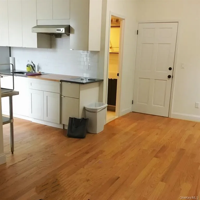64-09 Woodside Avenue, New York, NY, 5 Bedrooms Bedrooms, 12 Rooms Rooms,4 BathroomsBathrooms,Residential,For Rent,Woodside,0,1024224 64-09 Woodside Avenue, New York, NY, 5 Bedrooms Bedrooms, 12 Rooms Rooms,4 BathroomsBathrooms,Residential,For Rent,Woodside,0,1024224