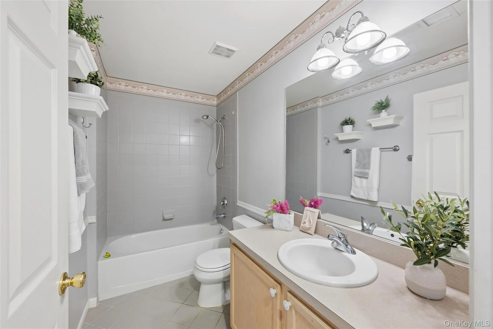 46 Summerfield Lane, Riverhead, NY, 2 Bedrooms Bedrooms, 6 Rooms Rooms,2 BathroomsBathrooms,Residential,For Rent,Summerfield,0,1024225 46 Summerfield Lane, Riverhead, NY, 2 Bedrooms Bedrooms, 6 Rooms Rooms,2 BathroomsBathrooms,Residential,For Rent,Summerfield,0,1024225