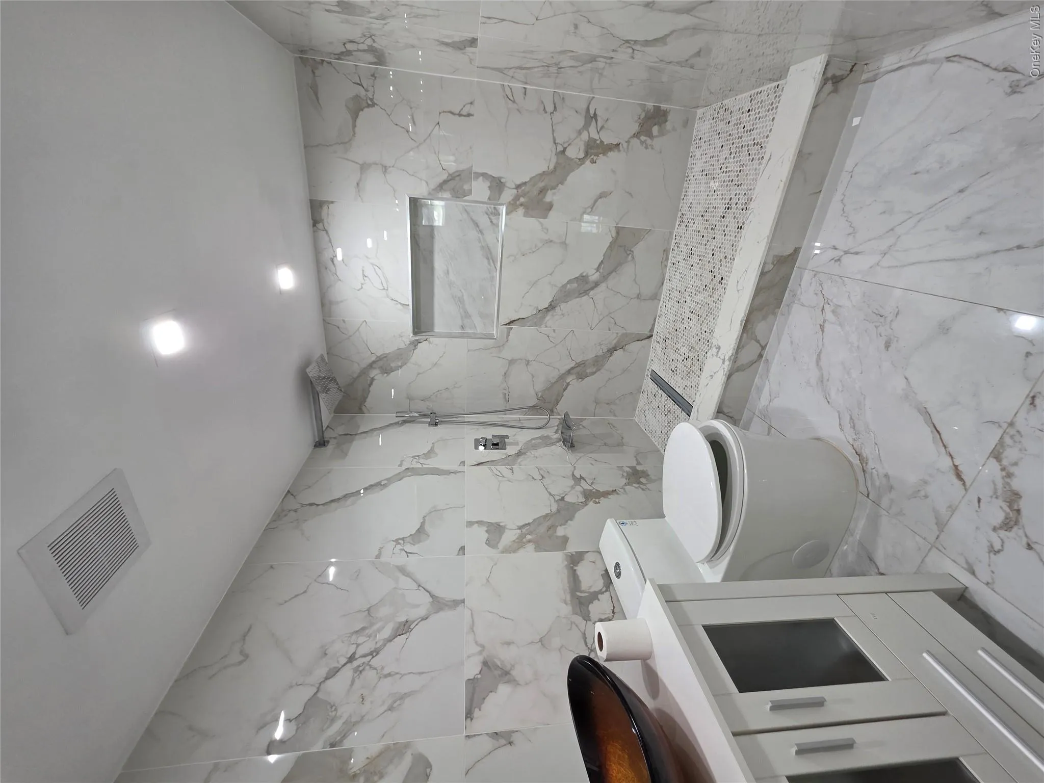 14617 229th Street, New York, NY, 6 Bedrooms Bedrooms, 8 Rooms Rooms,5 BathroomsBathrooms,Residential,For Rent,229th,0,1024228 14617 229th Street, New York, NY, 6 Bedrooms Bedrooms, 8 Rooms Rooms,5 BathroomsBathrooms,Residential,For Rent,229th,0,1024228
