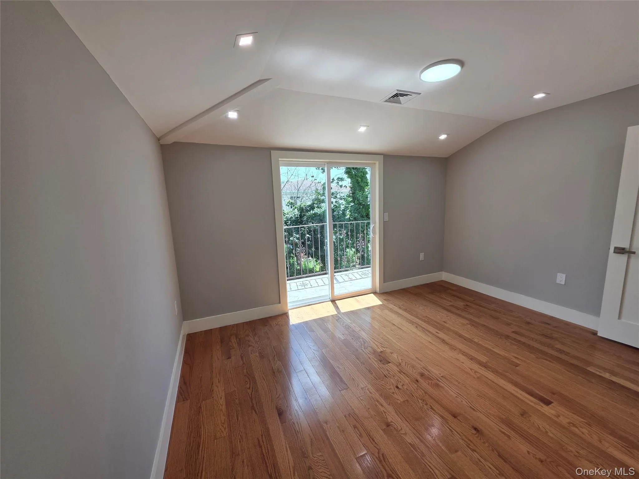 14617 229th Street, New York, NY, 6 Bedrooms Bedrooms, 8 Rooms Rooms,5 BathroomsBathrooms,Residential,For Rent,229th,0,1024228 14617 229th Street, New York, NY, 6 Bedrooms Bedrooms, 8 Rooms Rooms,5 BathroomsBathrooms,Residential,For Rent,229th,0,1024228