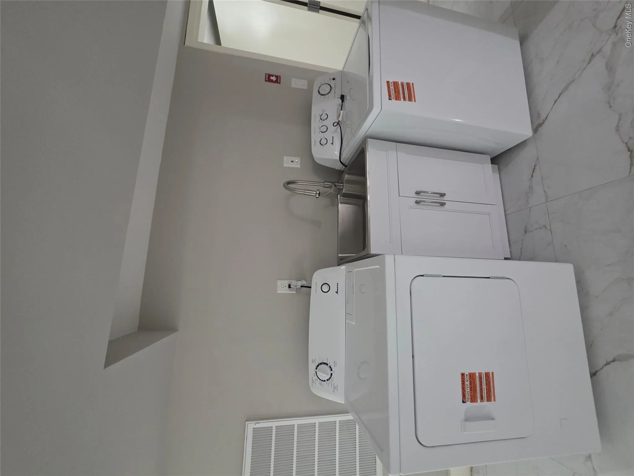 14617 229th Street, New York, NY, 6 Bedrooms Bedrooms, 8 Rooms Rooms,5 BathroomsBathrooms,Residential,For Rent,229th,0,1024228 14617 229th Street, New York, NY, 6 Bedrooms Bedrooms, 8 Rooms Rooms,5 BathroomsBathrooms,Residential,For Rent,229th,0,1024228