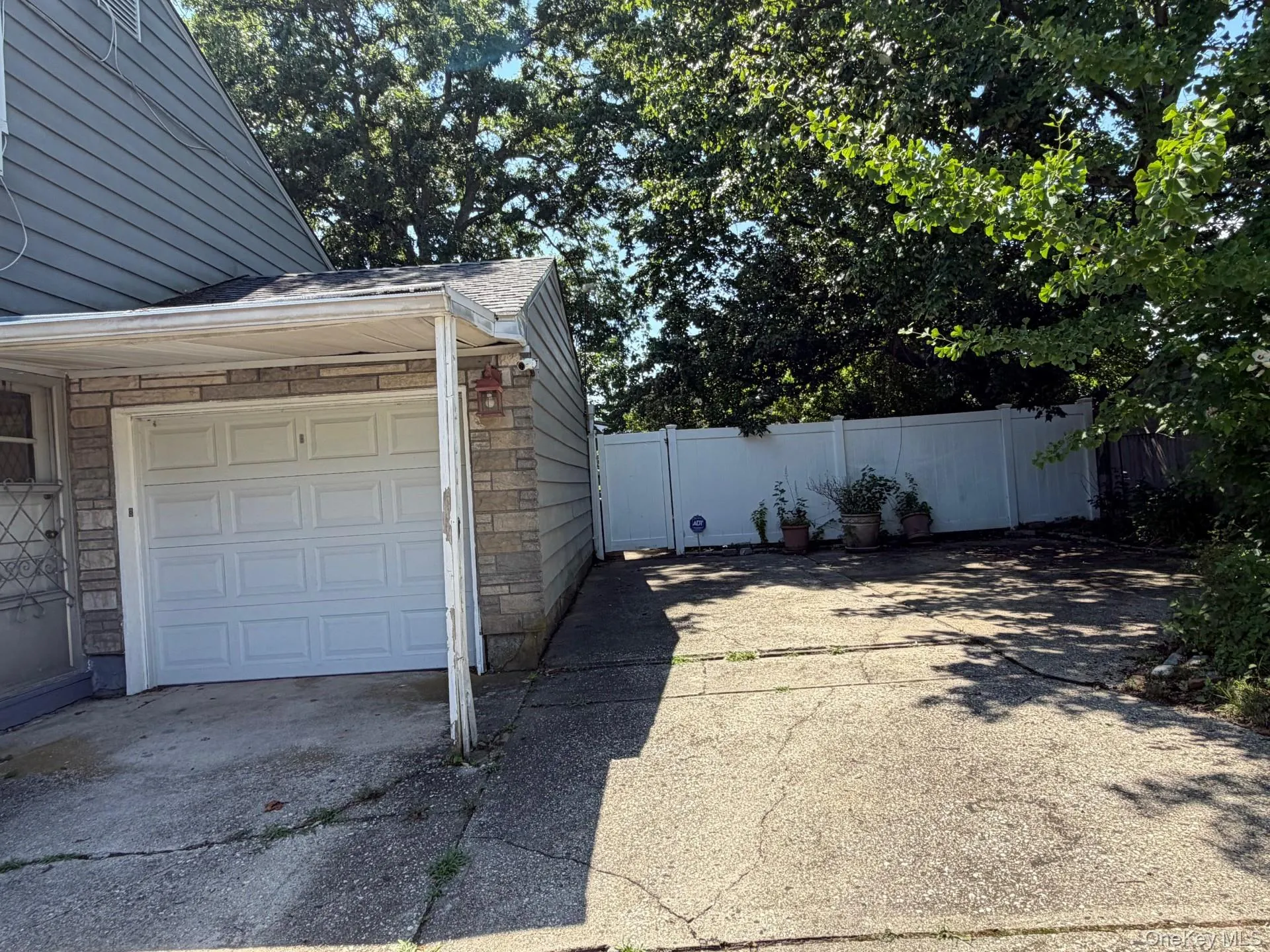 1067 New York Drive, Oyster Bay, NY, 3 Bedrooms Bedrooms, 10 Rooms Rooms,1 BathroomBathrooms,Residential,For Rent,New York,0,1024231 1067 New York Drive, Oyster Bay, NY, 3 Bedrooms Bedrooms, 10 Rooms Rooms,1 BathroomBathrooms,Residential,For Rent,New York,0,1024231
