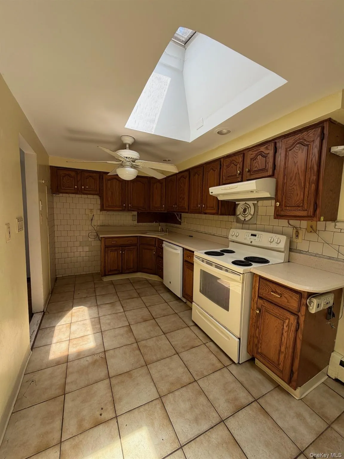 1067 New York Drive, Oyster Bay, NY, 3 Bedrooms Bedrooms, 10 Rooms Rooms,1 BathroomBathrooms,Residential,For Rent,New York,0,1024231 1067 New York Drive, Oyster Bay, NY, 3 Bedrooms Bedrooms, 10 Rooms Rooms,1 BathroomBathrooms,Residential,For Rent,New York,0,1024231