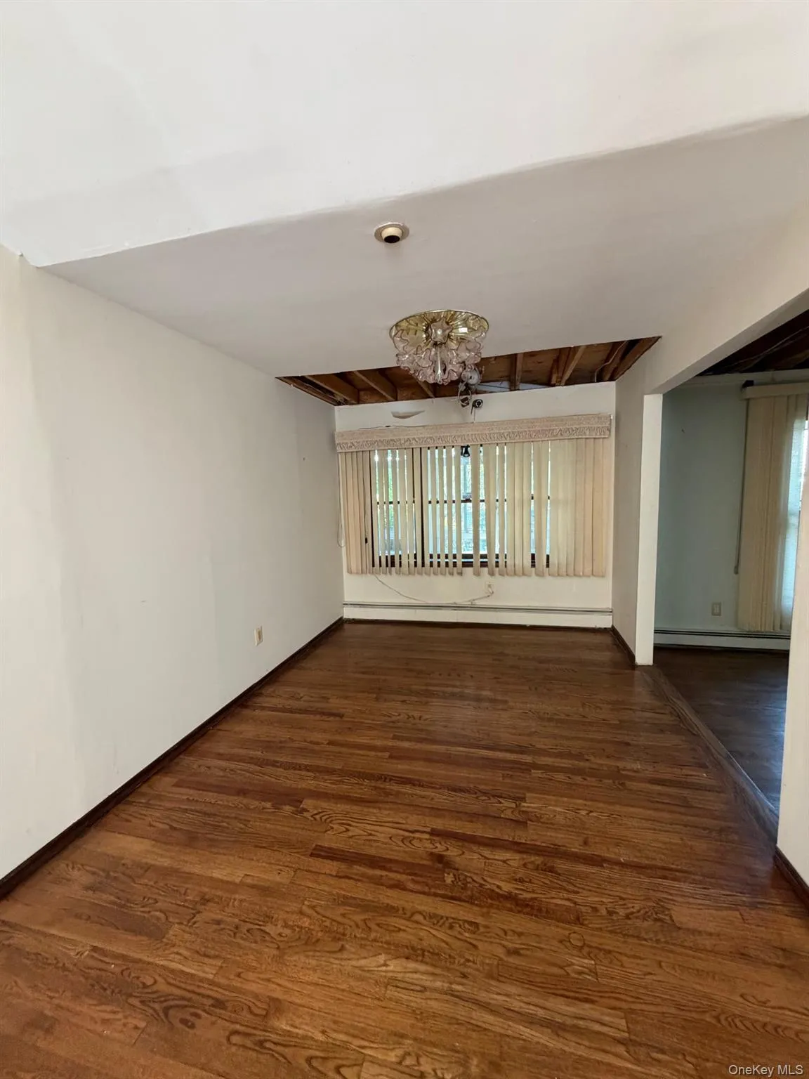 1067 New York Drive, Oyster Bay, NY, 3 Bedrooms Bedrooms, 10 Rooms Rooms,1 BathroomBathrooms,Residential,For Rent,New York,0,1024231 1067 New York Drive, Oyster Bay, NY, 3 Bedrooms Bedrooms, 10 Rooms Rooms,1 BathroomBathrooms,Residential,For Rent,New York,0,1024231