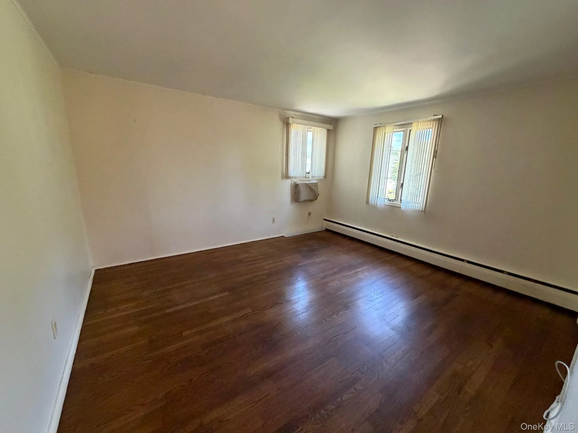1067 New York Drive, Oyster Bay, NY, 3 Bedrooms Bedrooms, 10 Rooms Rooms,1 BathroomBathrooms,Residential,For Rent,New York,0,1024231 1067 New York Drive, Oyster Bay, NY, 3 Bedrooms Bedrooms, 10 Rooms Rooms,1 BathroomBathrooms,Residential,For Rent,New York,0,1024231