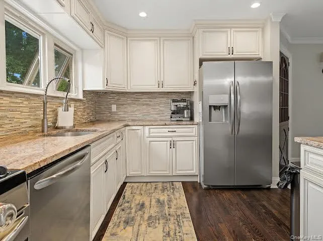 3980 Park Avenue, Hempstead, NY, 4 Bedrooms Bedrooms, 10 Rooms Rooms,3 BathroomsBathrooms,Residential,For Rent,Park,0,1024232 3980 Park Avenue, Hempstead, NY, 4 Bedrooms Bedrooms, 10 Rooms Rooms,3 BathroomsBathrooms,Residential,For Rent,Park,0,1024232