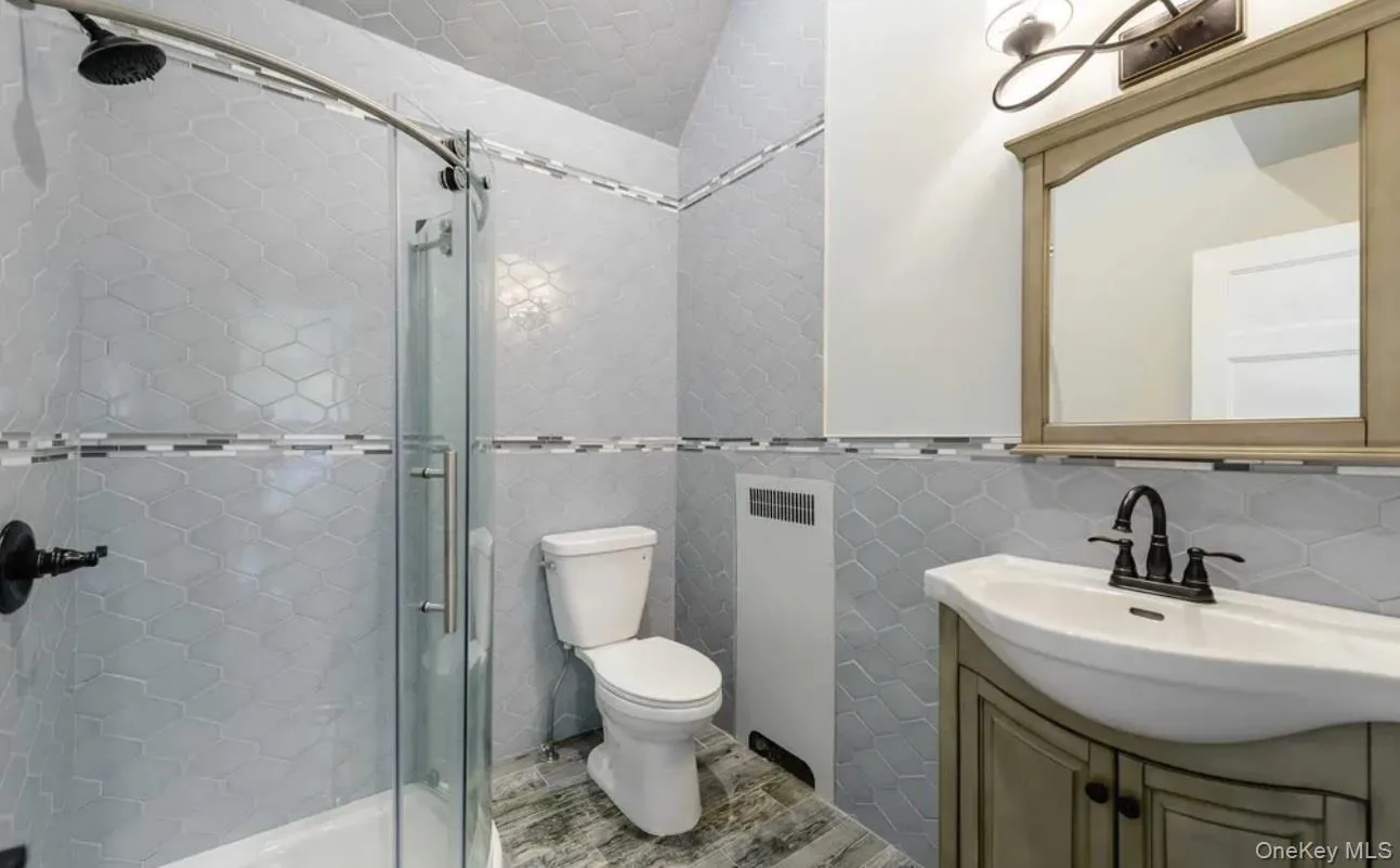 3980 Park Avenue, Hempstead, NY, 4 Bedrooms Bedrooms, 10 Rooms Rooms,3 BathroomsBathrooms,Residential,For Rent,Park,0,1024232 3980 Park Avenue, Hempstead, NY, 4 Bedrooms Bedrooms, 10 Rooms Rooms,3 BathroomsBathrooms,Residential,For Rent,Park,0,1024232