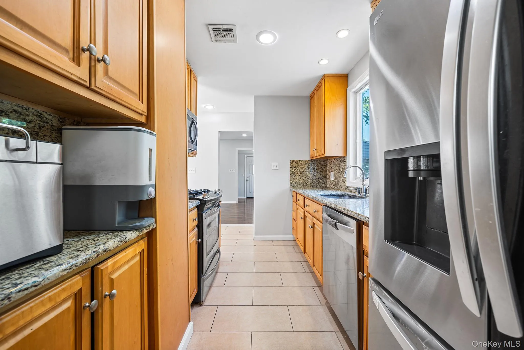 6005 168th Street, New York, NY, 3 Bedrooms Bedrooms, 4 Rooms Rooms,1 BathroomBathrooms,Residential,For Rent,168th,0,1024235 6005 168th Street, New York, NY, 3 Bedrooms Bedrooms, 4 Rooms Rooms,1 BathroomBathrooms,Residential,For Rent,168th,0,1024235